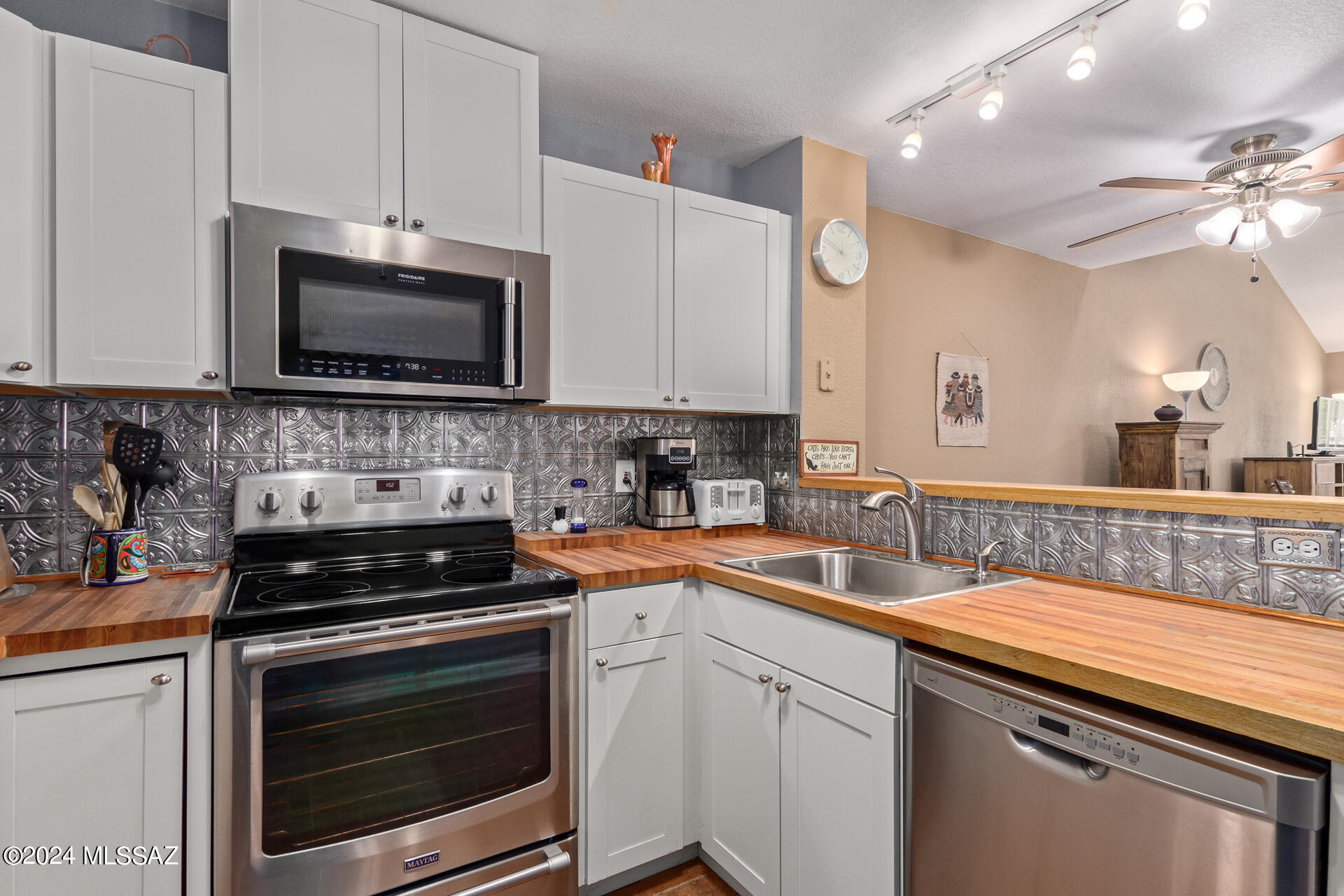 Coronado Place Condominiums II (Units 37-158) - Residential