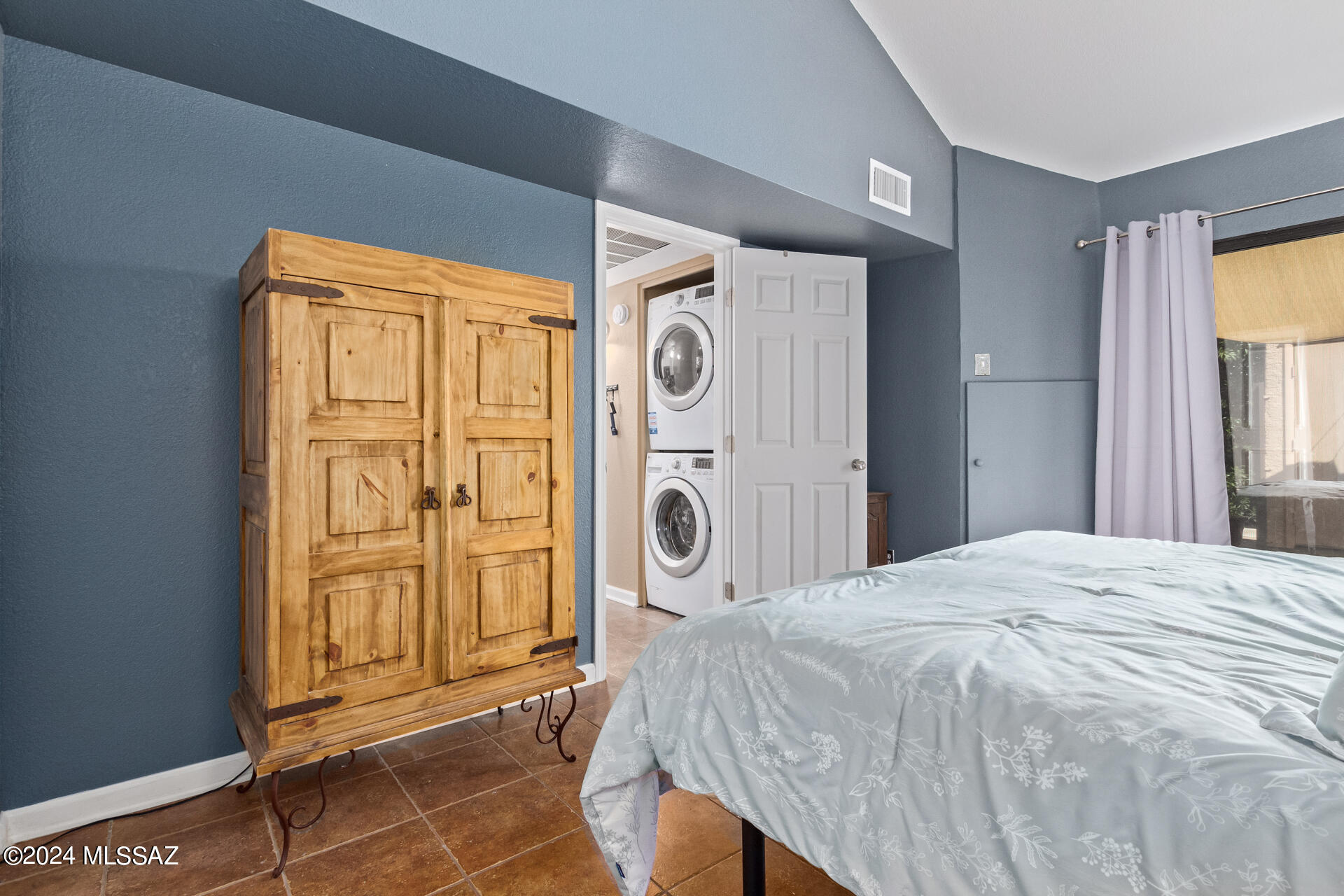 Coronado Place Condominiums II (Units 37-158) - Residential