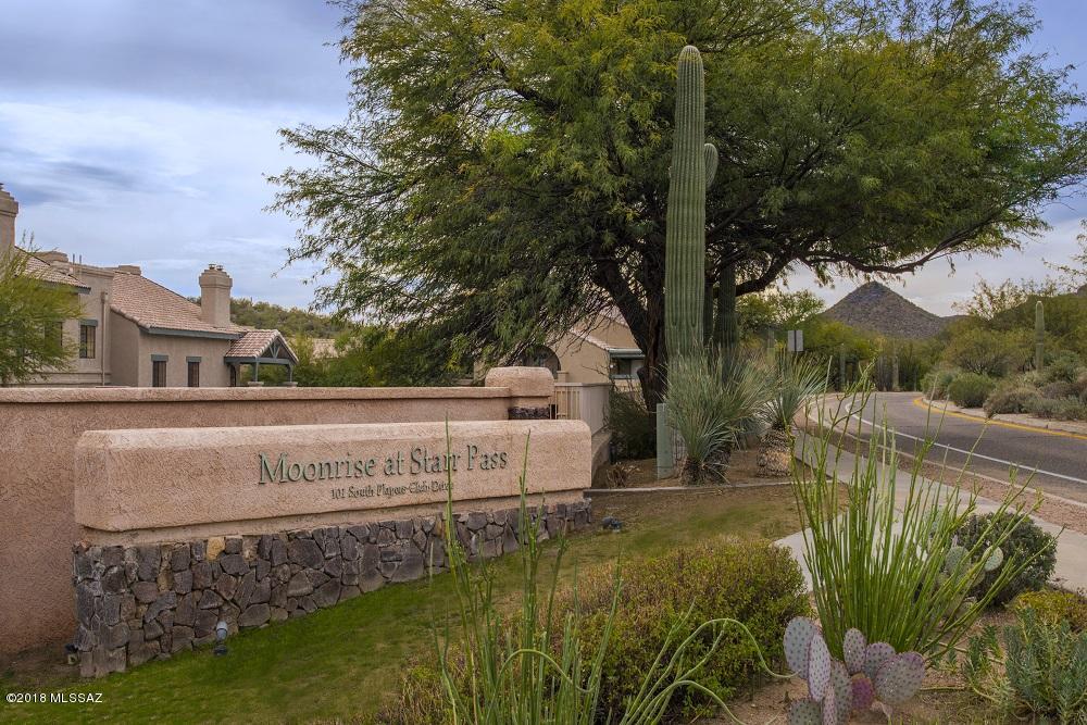Wonderful location, upper level, Saguaro Forest Views, sparkling clean- great flooring throughout, new oven/range, Nowhere else in Tucson can you find the convenient, luxurious blend of elegant custom home, single family homes, town homes, relaxing resort living, downtown vitality & beautiful mountain views. Just minutes to JW Marriott Starr Pass Resort & Spa, Downtown, I-10, U of A, Caterpillar, Raytheon, Mercado, street car yet surrounded by thousands of acres of Tucson Mountain Park & embraced by wilderness, wildlife and star gazing. Hiking and biking trails throughout - perfect for full time part time living.