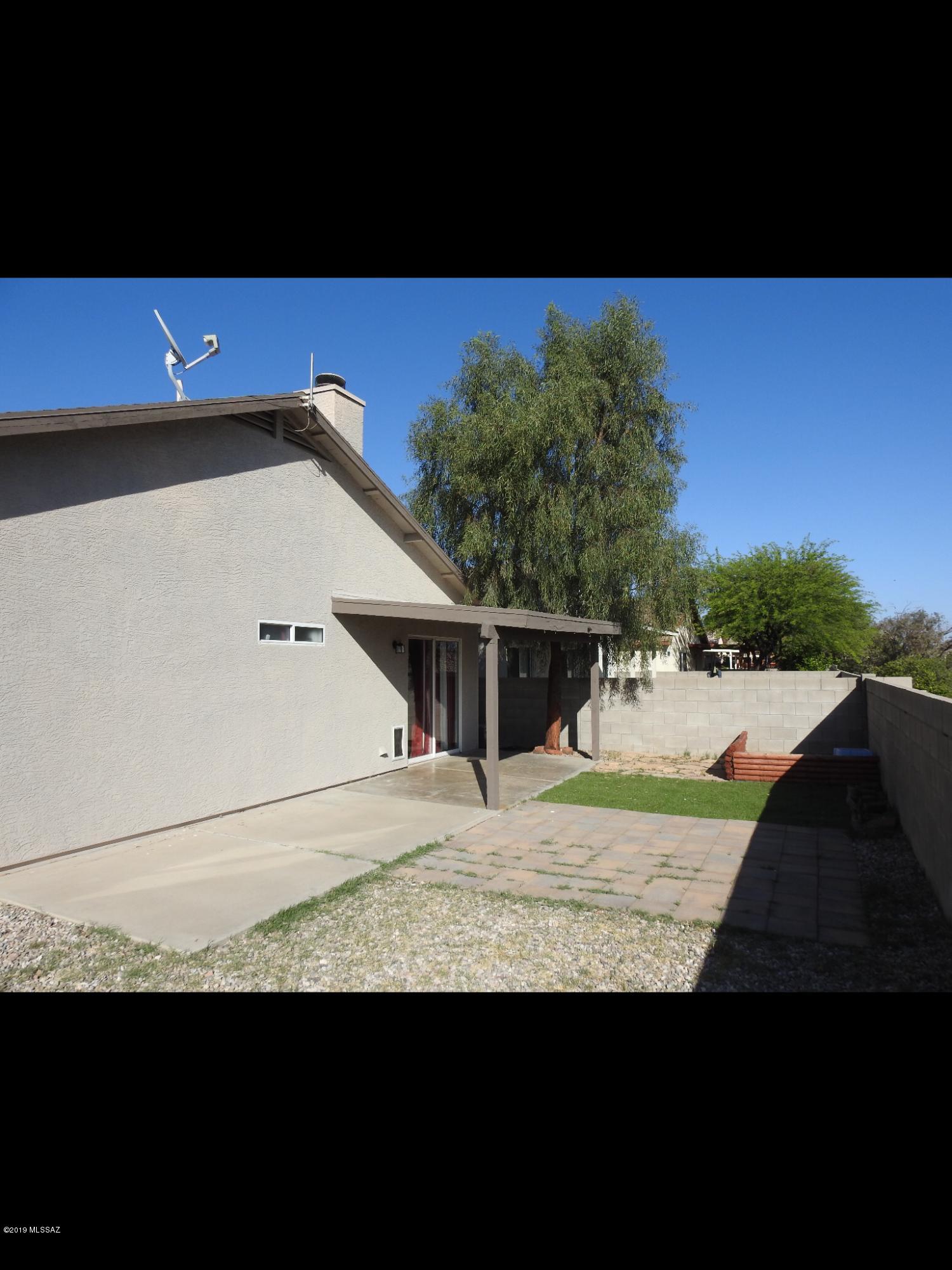 Elliott Homes At Rita Ranch (1-521) - Residential