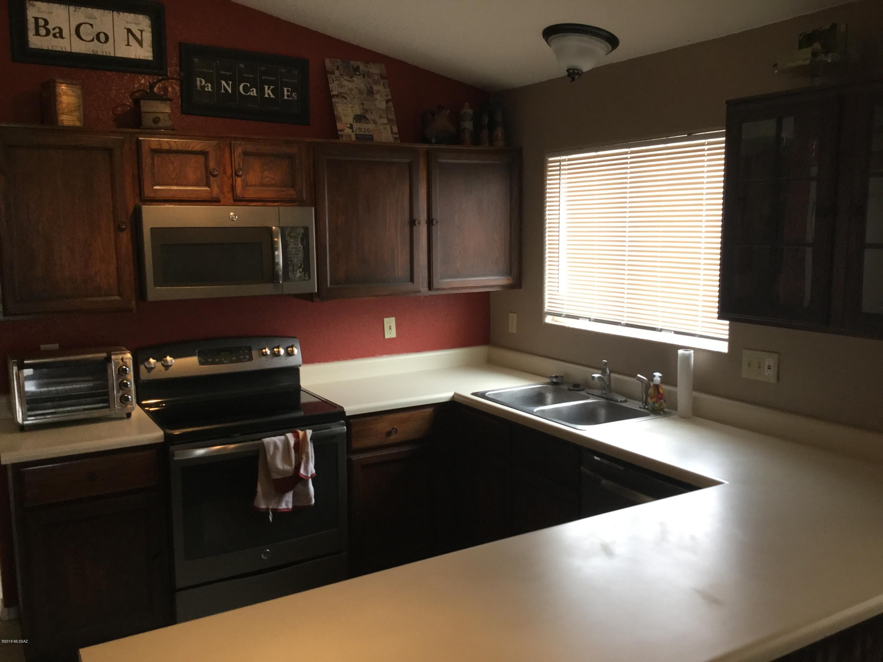 Elliott Homes At Rita Ranch (1-521) - Residential