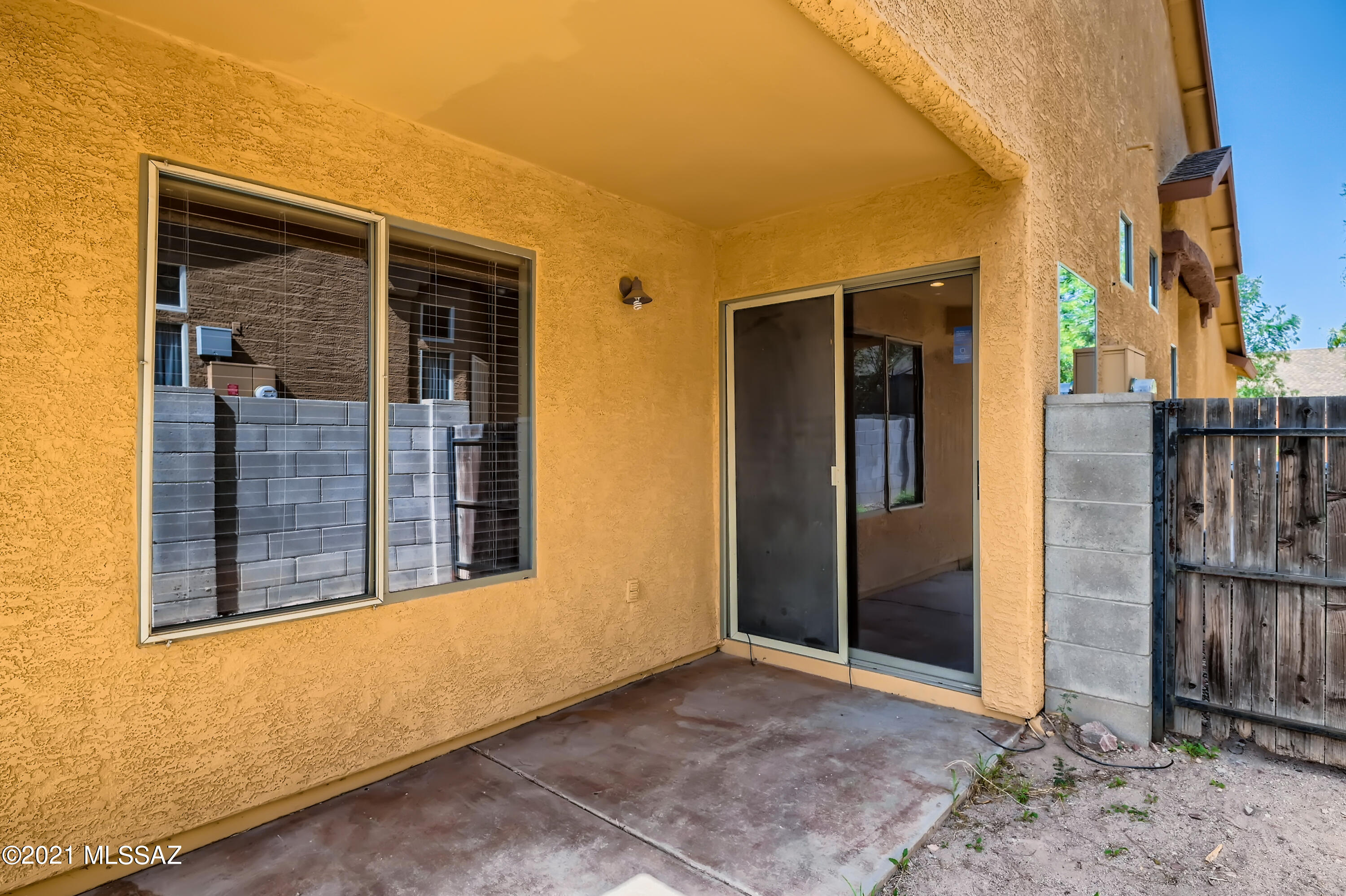 Tres Pueblos - Residential