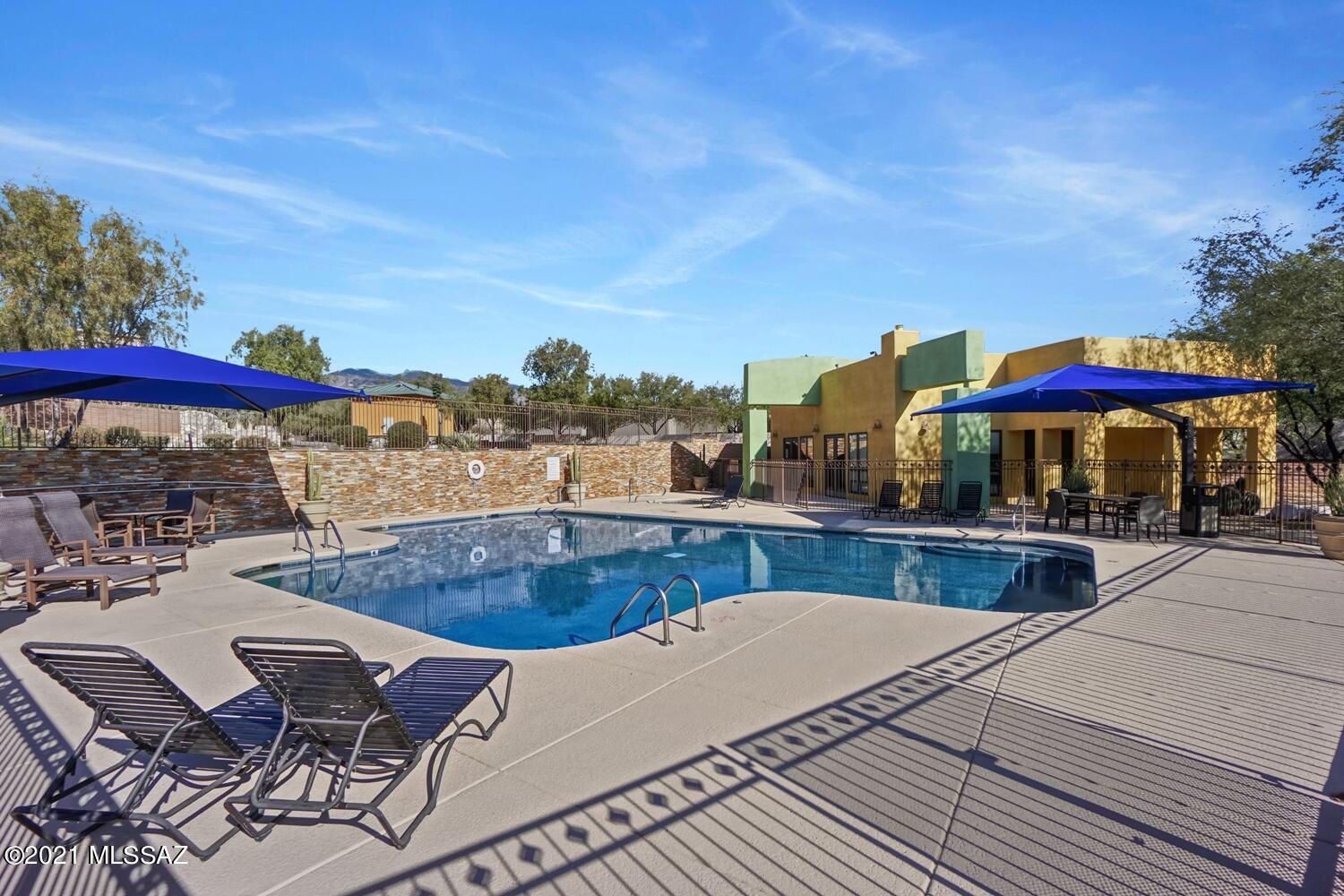 River Walk (1-140) - Residential Lease