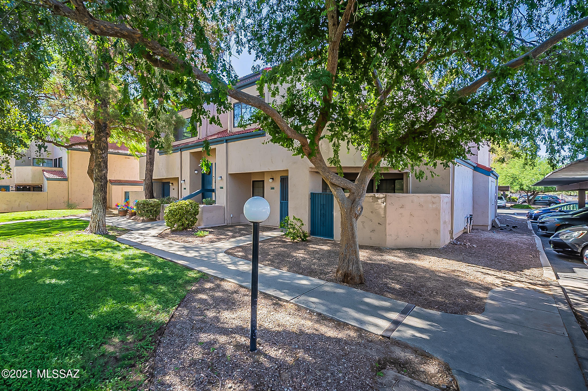 River Grove Condos. - Residential