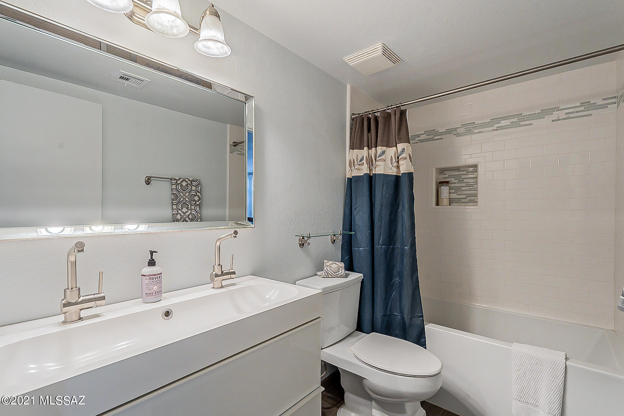 River Grove Condos. - Residential