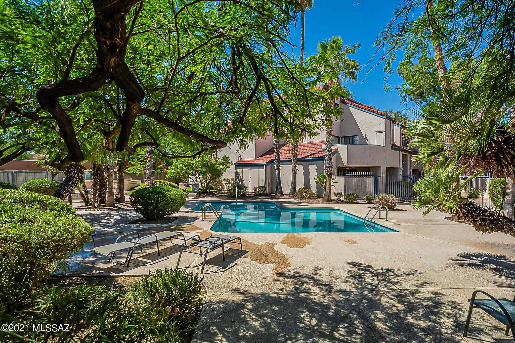 River Grove Condos. - Residential