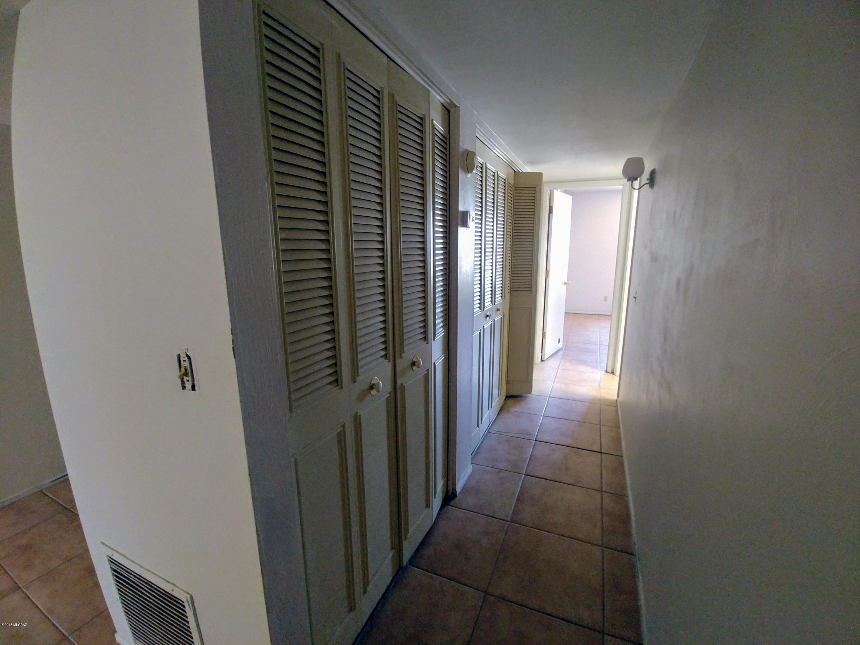 Sahuara Townhouses (1-6) - Residential