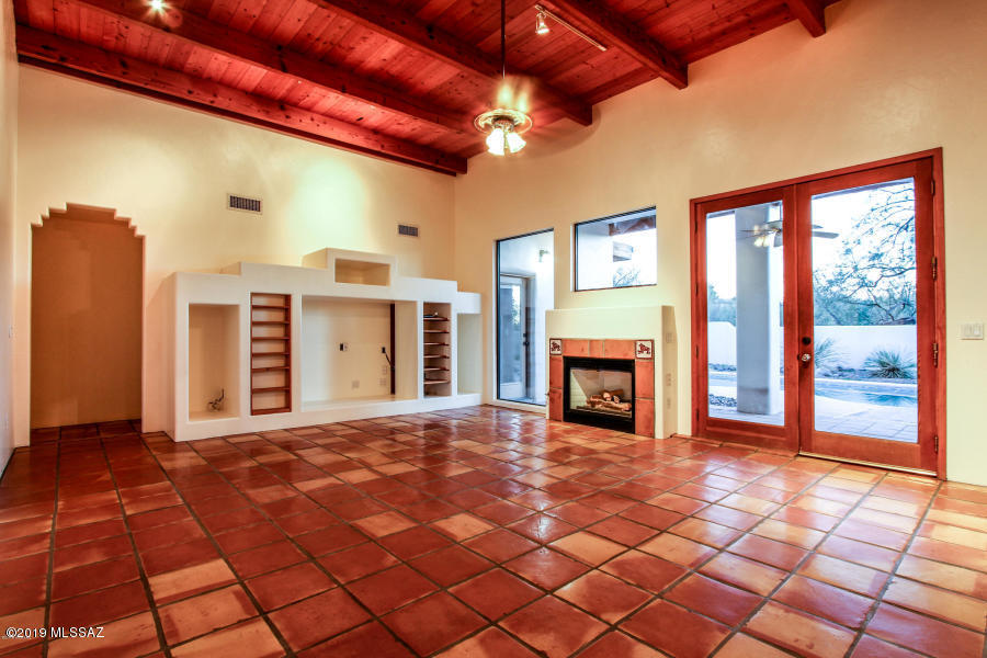 Indians Hills North  (1-31) - Residential Lease