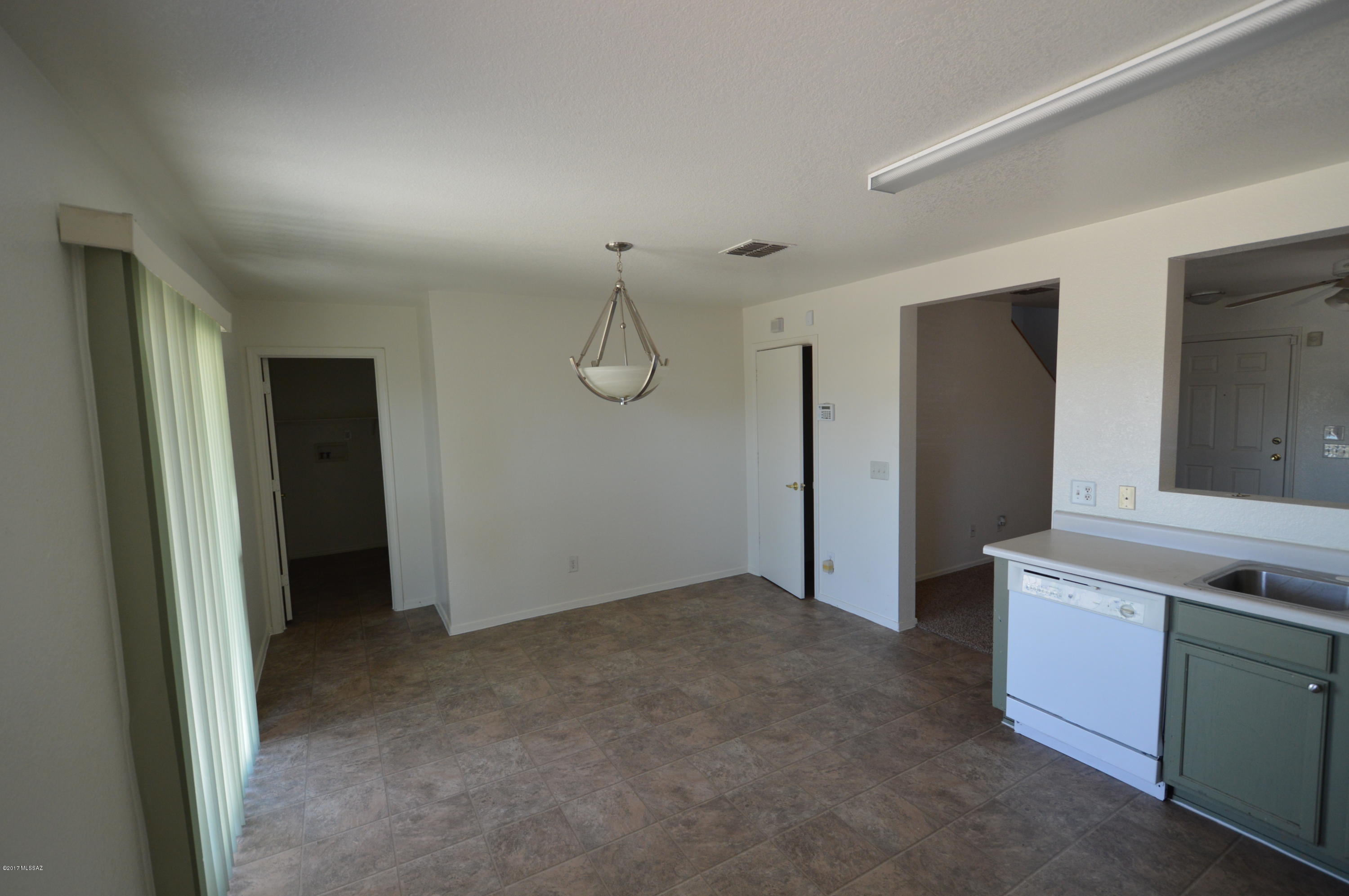 Arroyo Vista (1-166) - Residential