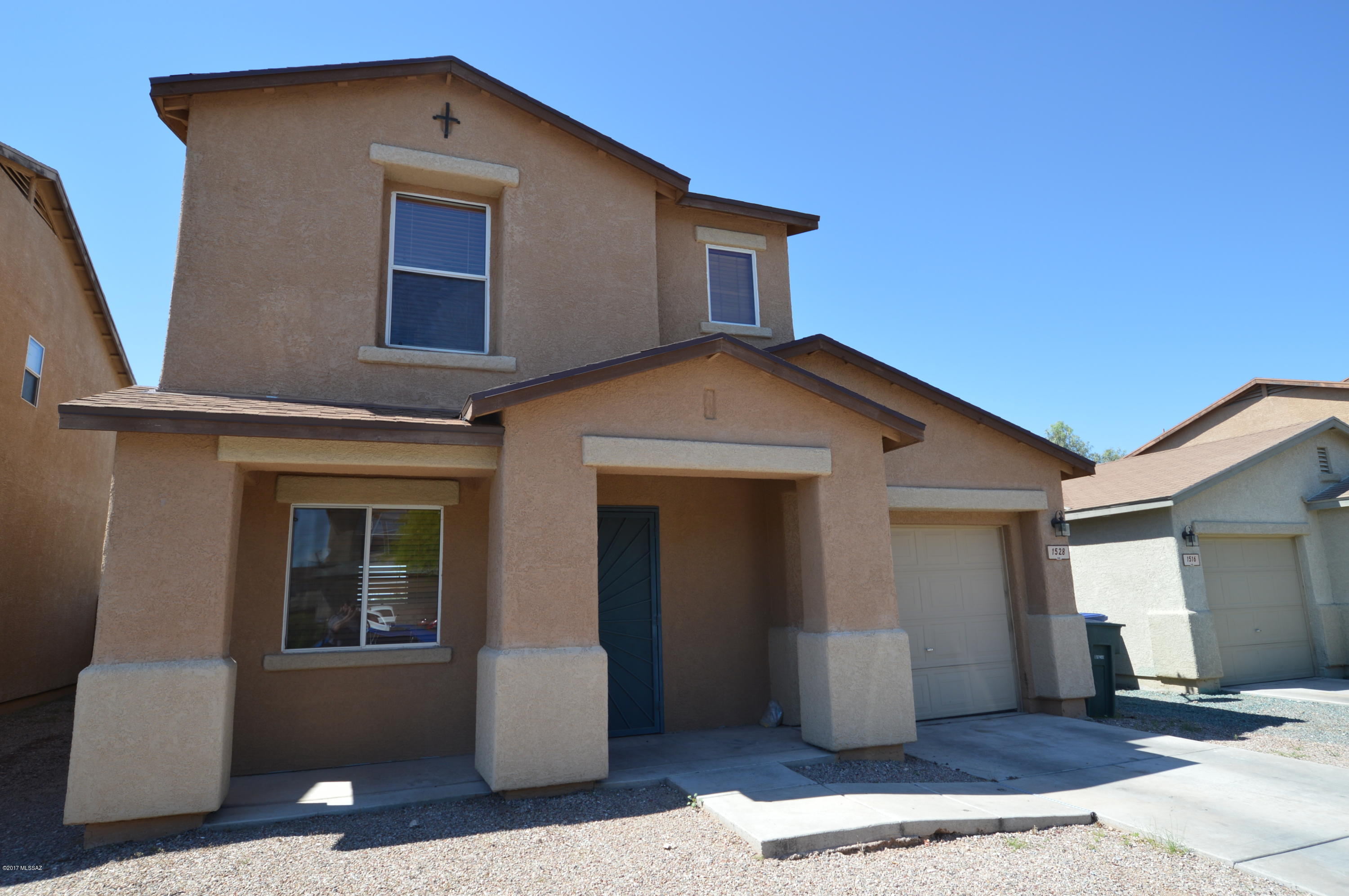 Arroyo Vista (1-166) - Residential