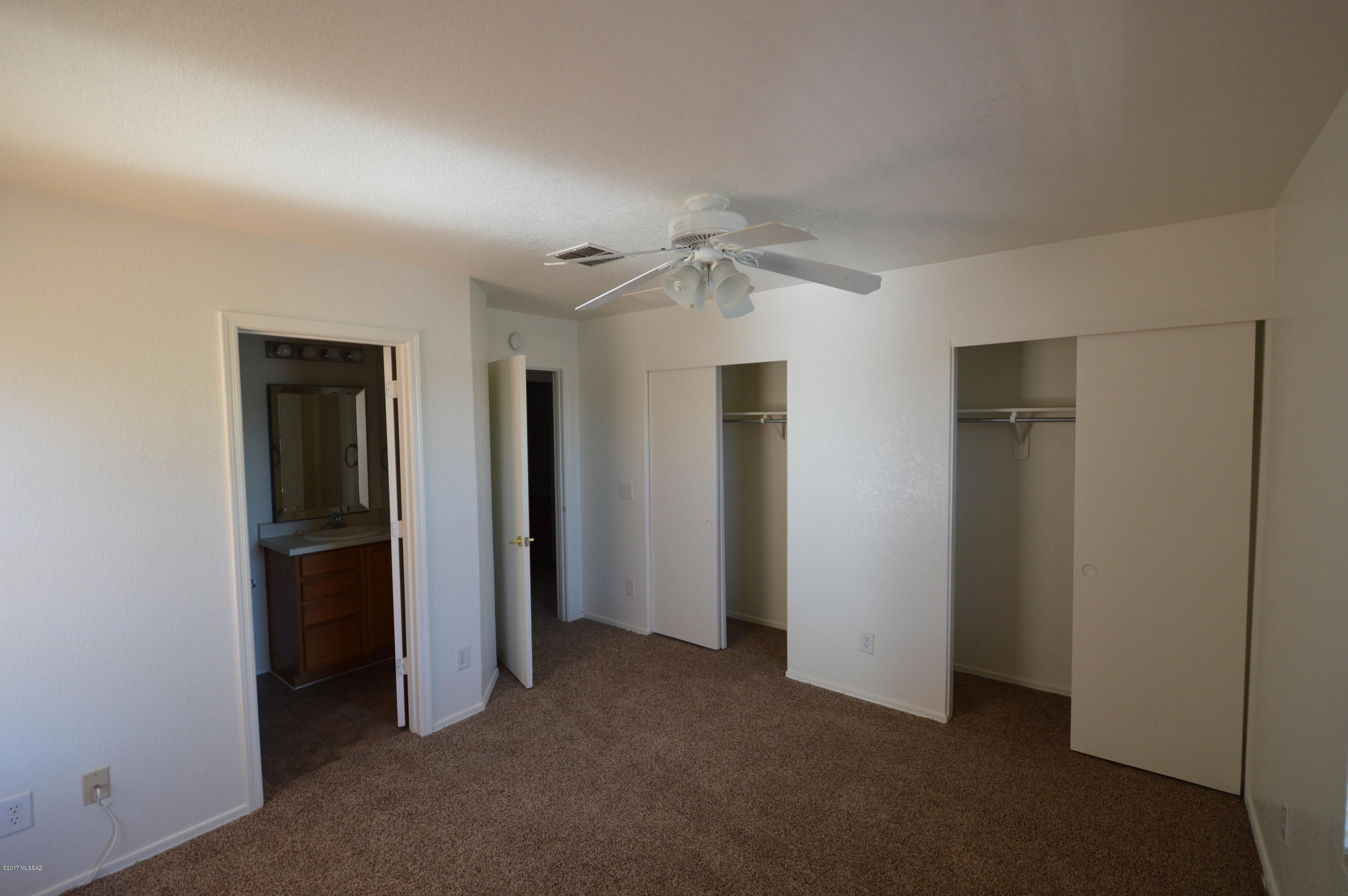 Arroyo Vista (1-166) - Residential