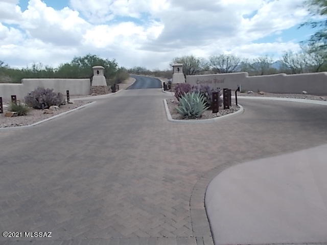 Free Star Show! Almost two acres, mostly flat to build your dream home Mountain & Residential Views,  Underground Electric, Water Company. Great Area in this 50 Custom Home site Gated Foothill Community!