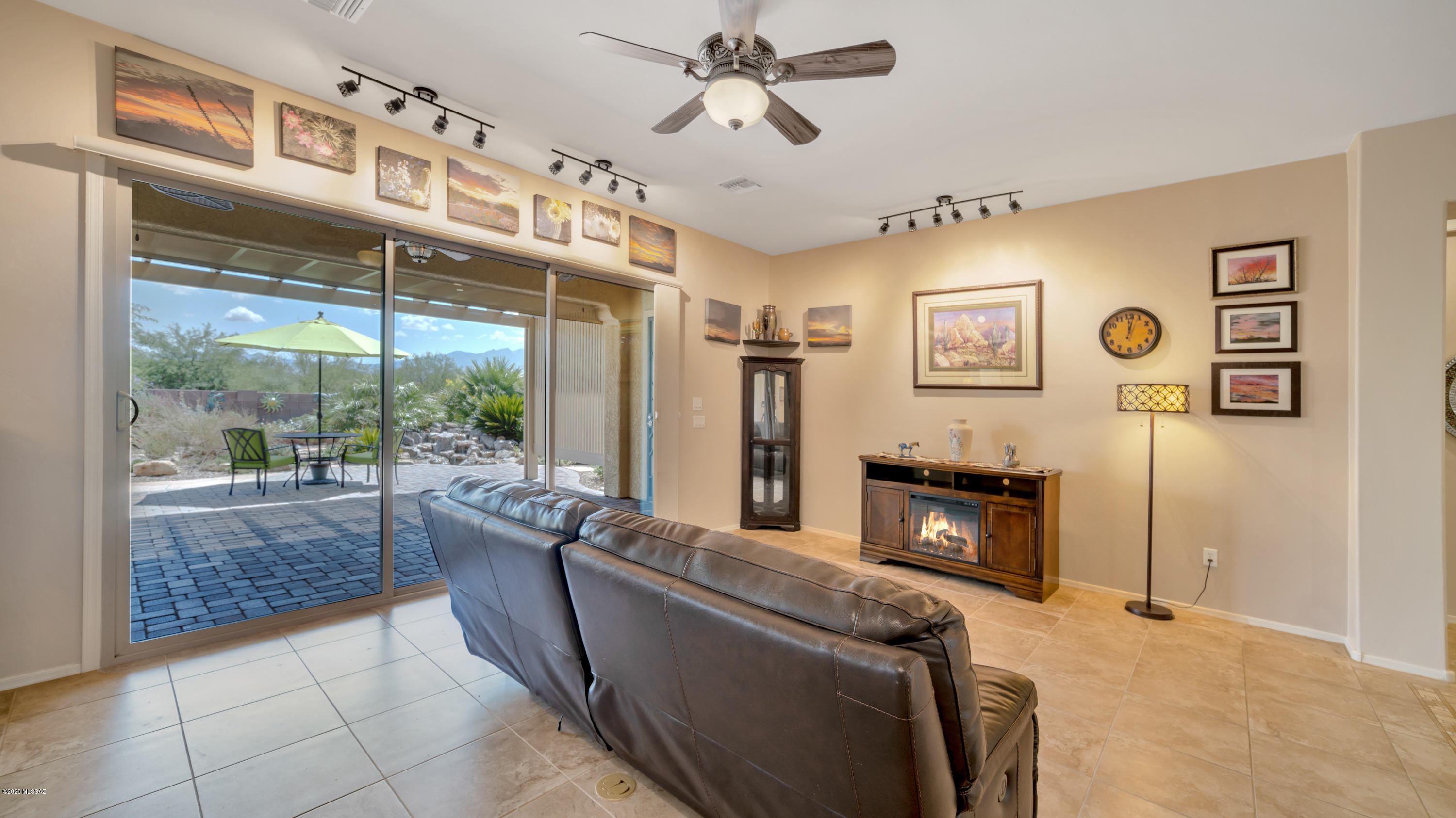 Las Campanas Block B - Residential