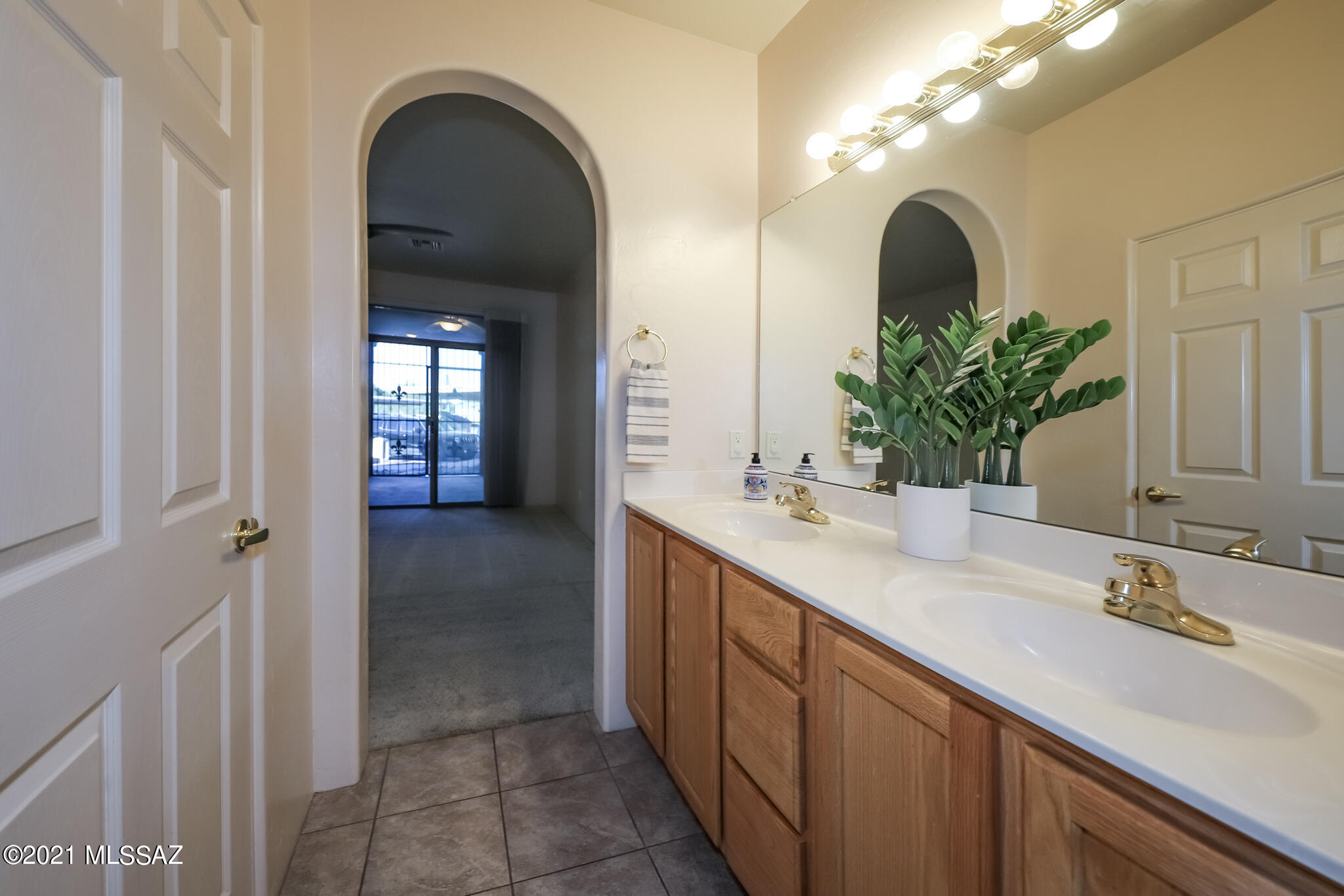 Kinney Village (1-112) - Residential