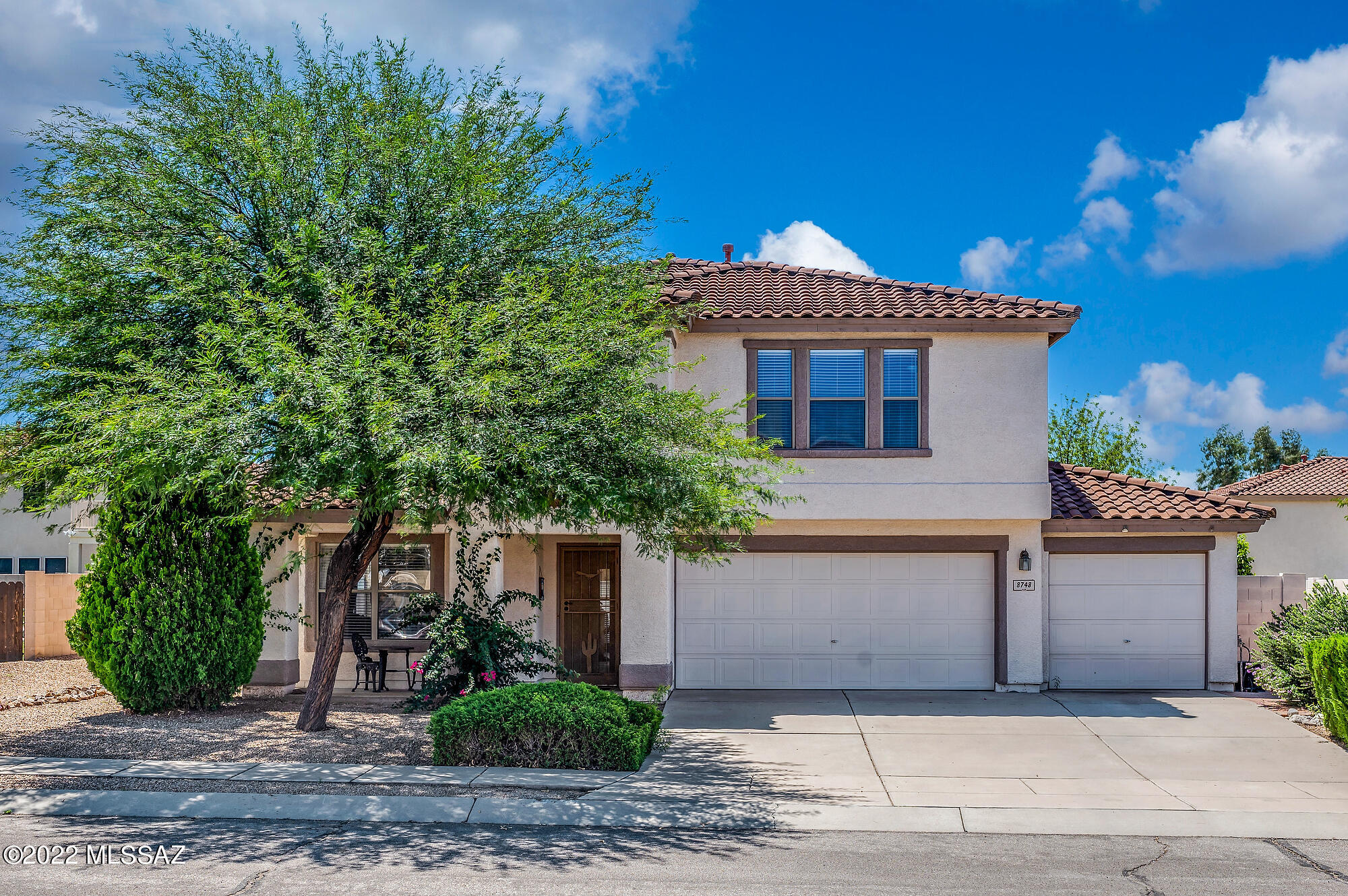 Range pricing: $435,000-$450,000. Original owner, first time on the market! Wonderful location and very well maintained home in Rita Ranch! This 4 Bedroom, 3 Bathroom home offers plenty of space for entertaining and play! Light and bright and very functional floorplan. Nice sized bedrooms, and walk in closets. Upstairs features a loft area that can be used as an office, sitting area, or play area. The backyard features a sparkling heated pool and spa with landscaping and covered patio and upstairs balcony. HVAC units (2) are only 3 years old! New Tuff Shed conveys. Convenient to shopping, and dining, and schools! 
Call today to schedule a showing! This home has so much to offer!