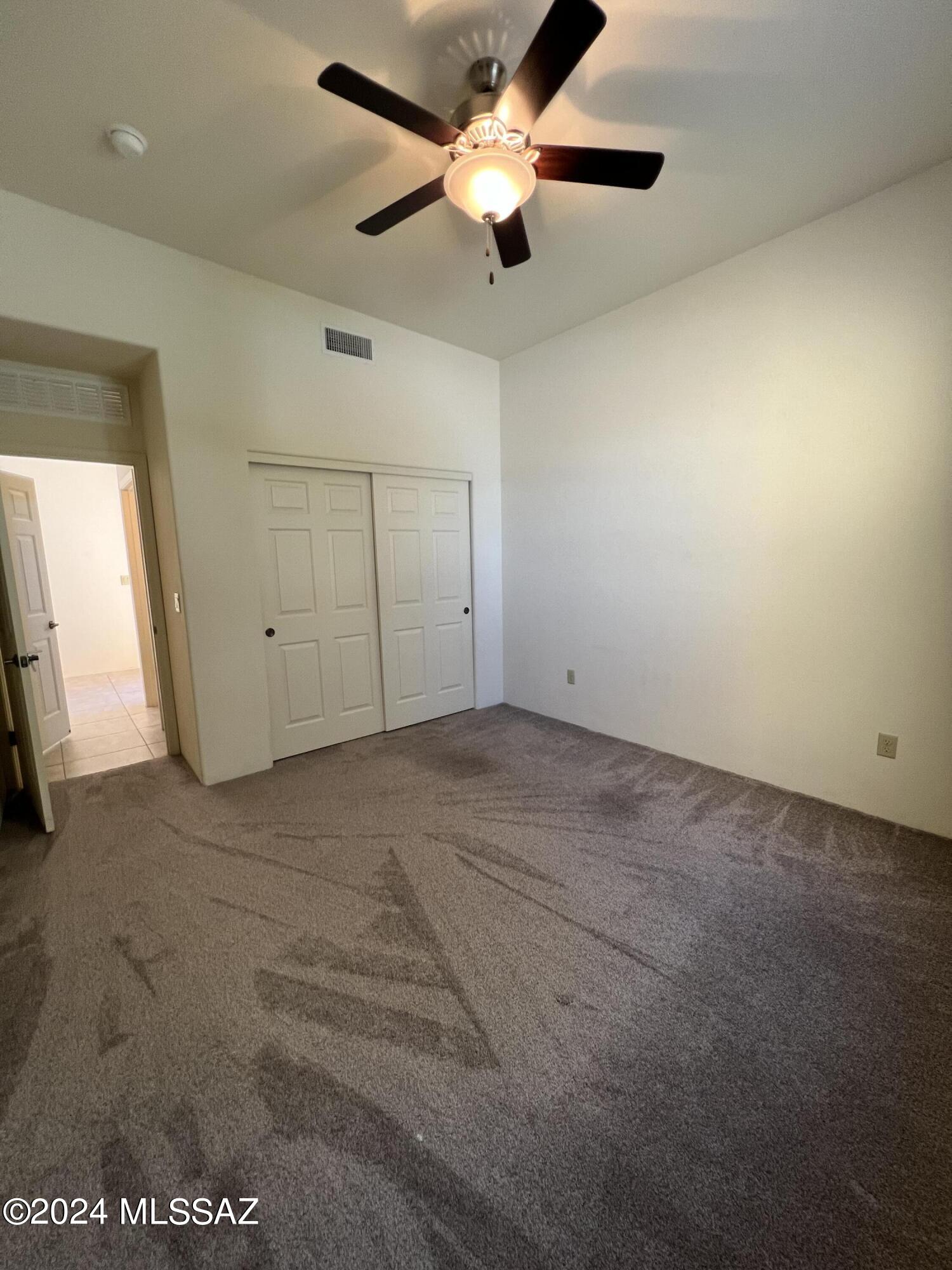 Lakeside Ridge (1-28) - Residential Lease