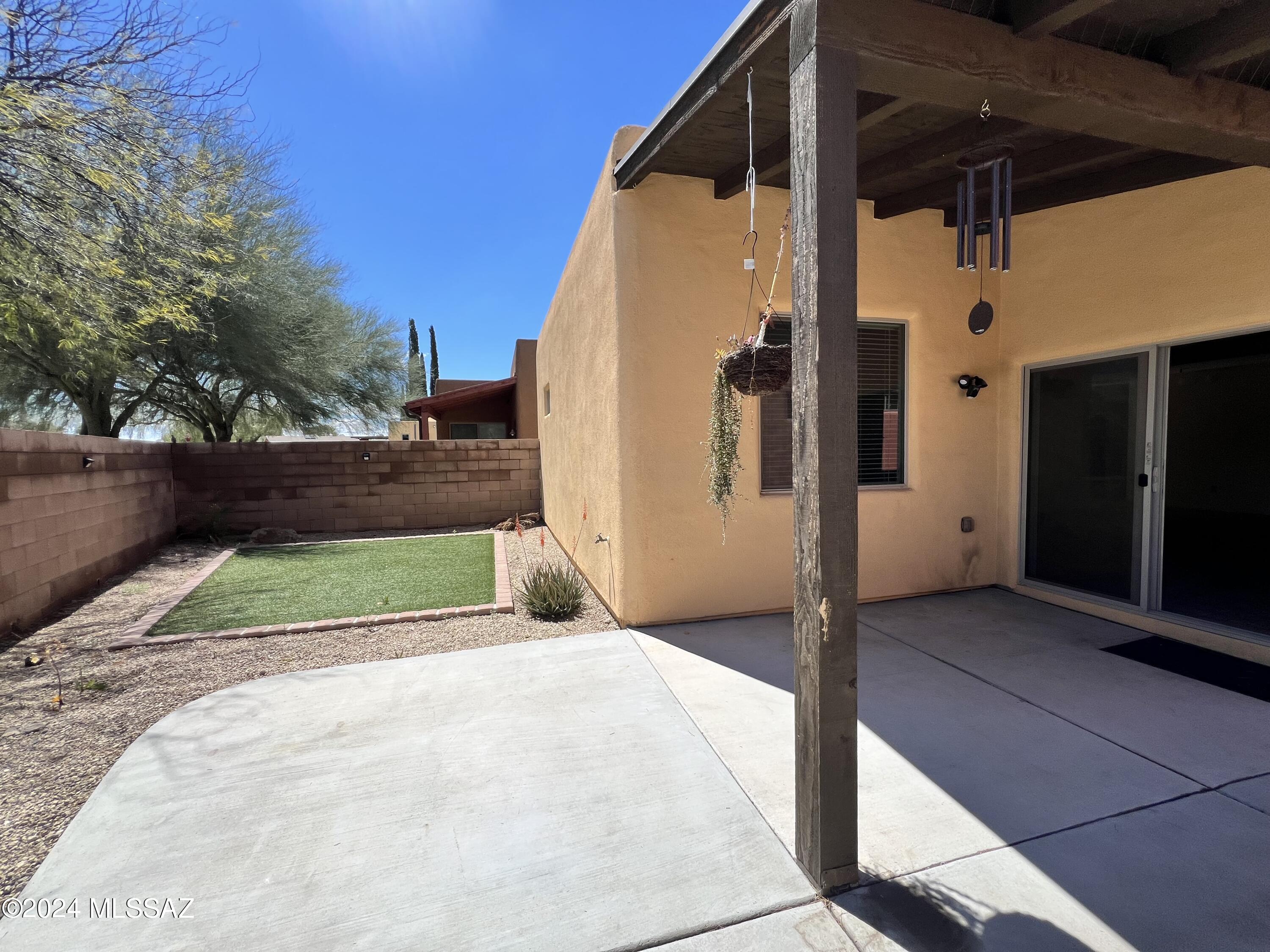 Lakeside Ridge (1-28) - Residential Lease