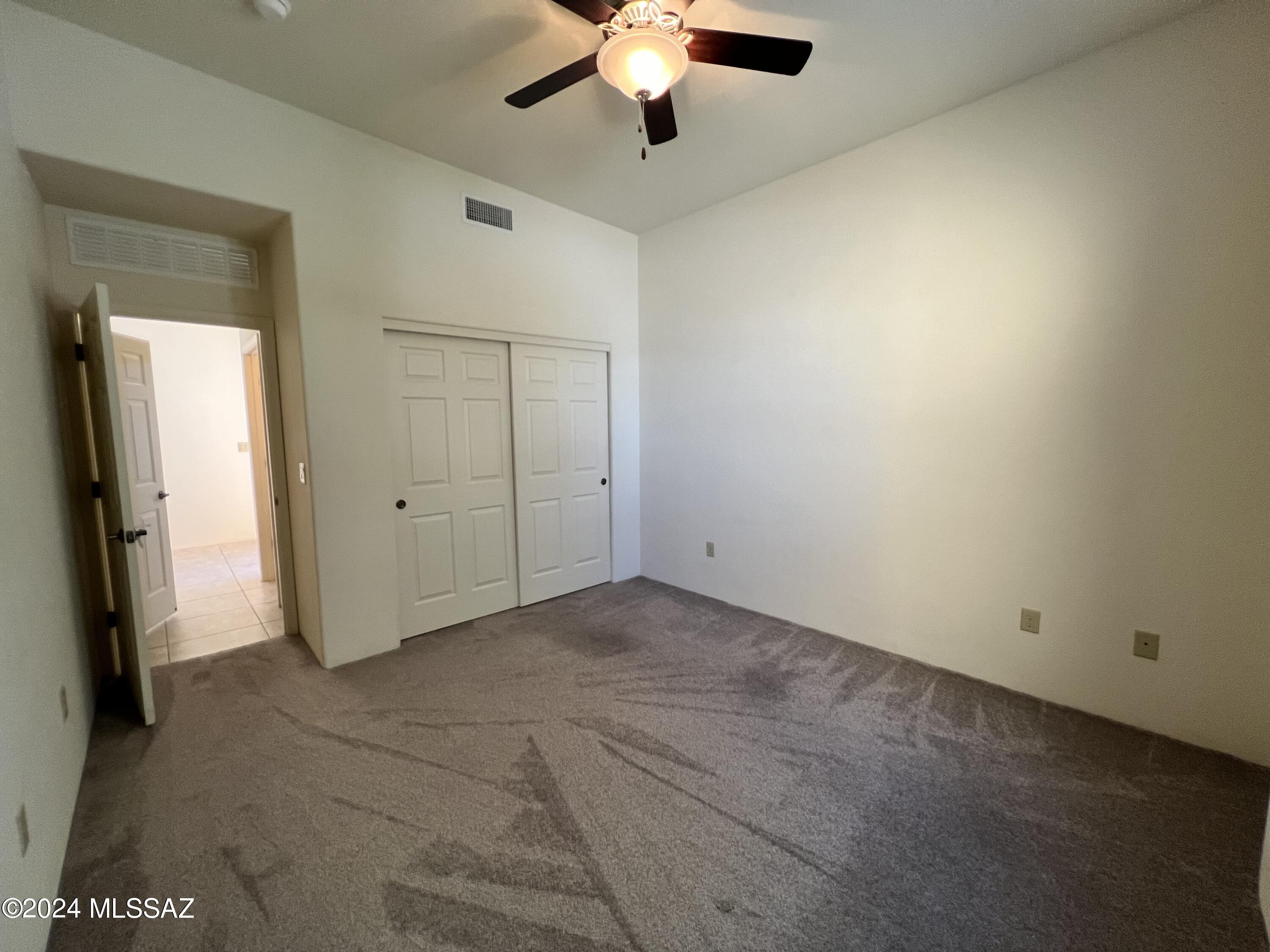 Lakeside Ridge (1-28) - Residential Lease