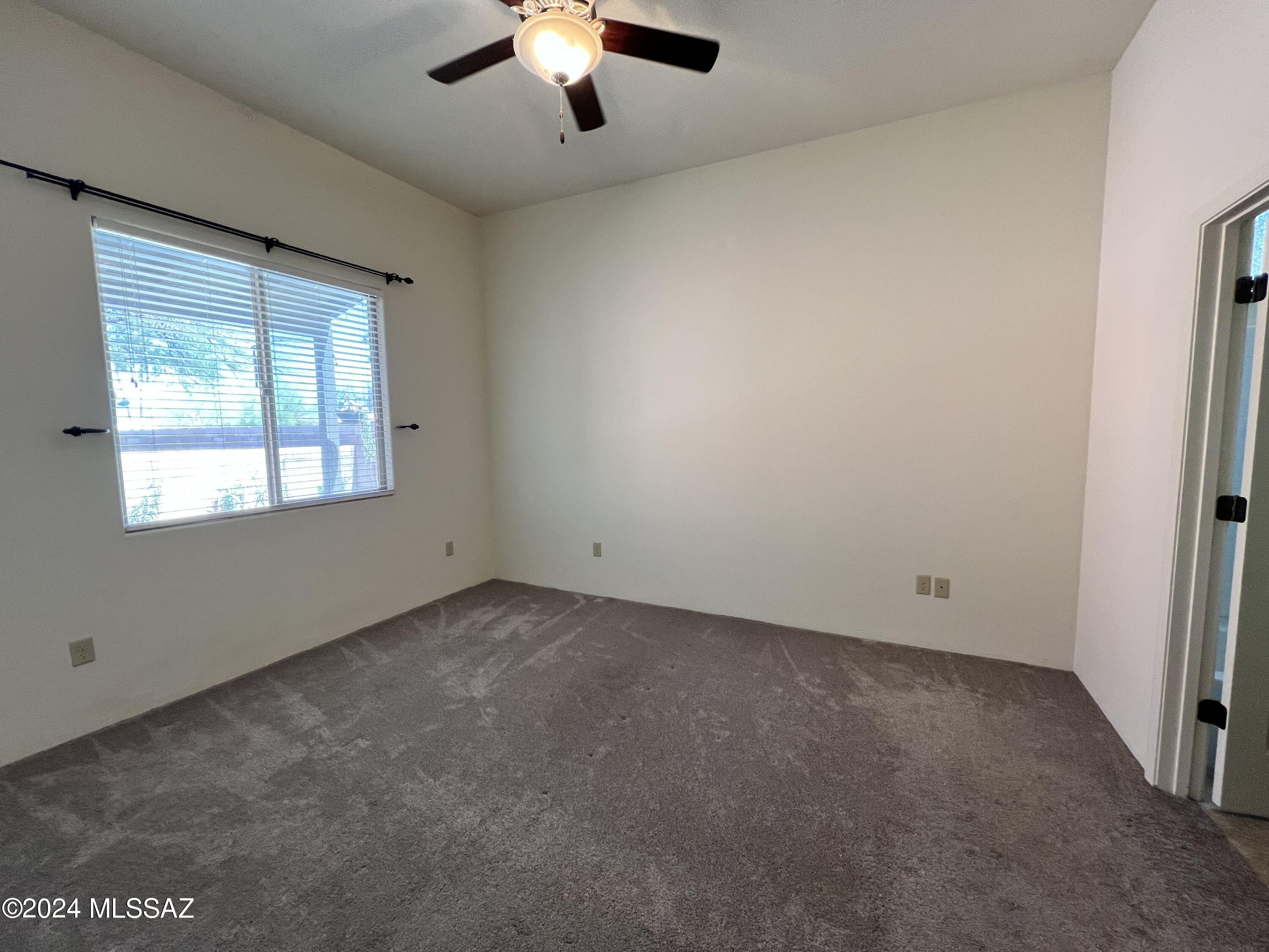 Lakeside Ridge (1-28) - Residential Lease