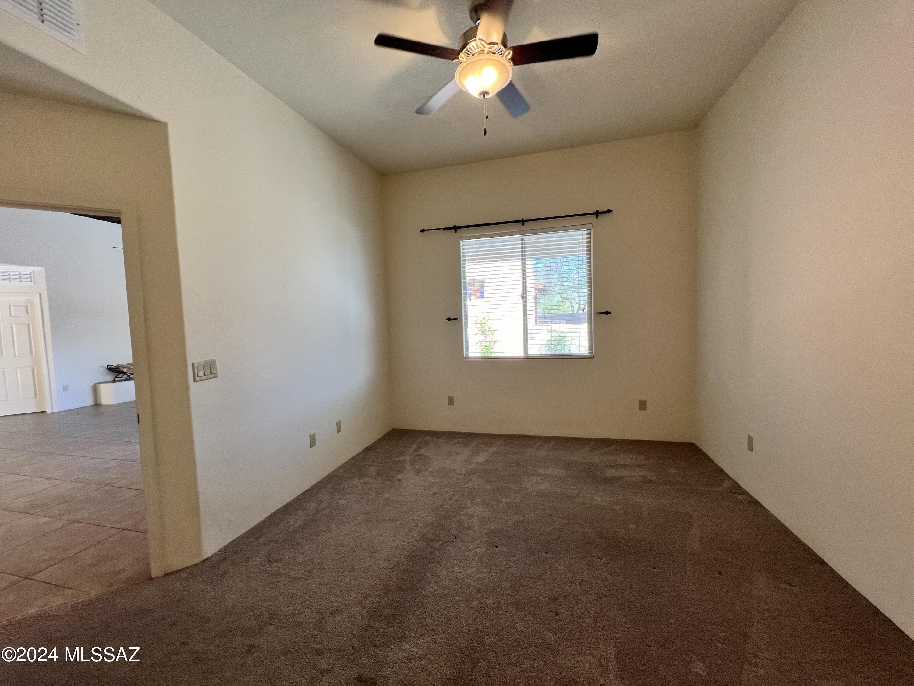 Lakeside Ridge (1-28) - Residential Lease
