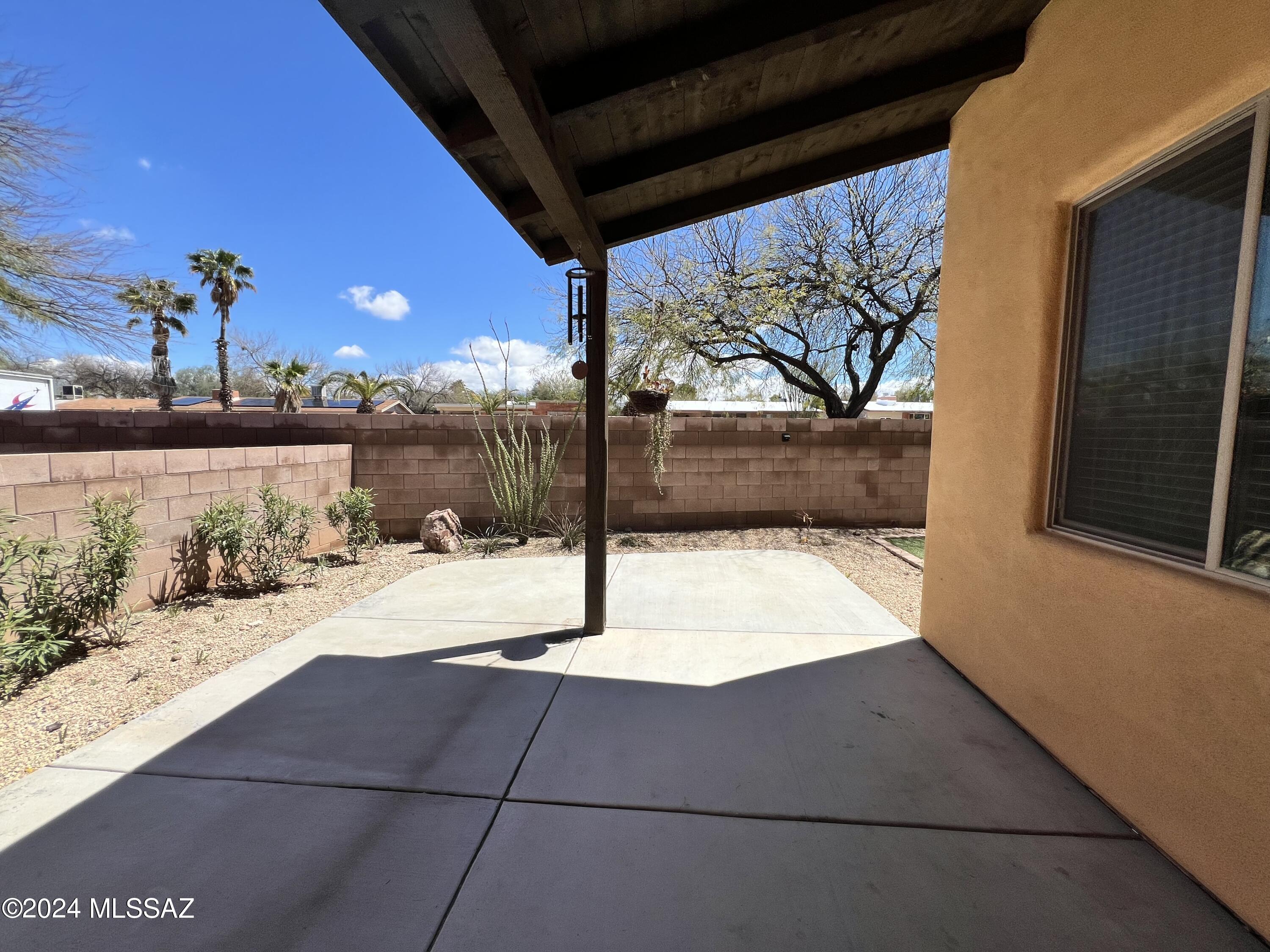 Lakeside Ridge (1-28) - Residential Lease