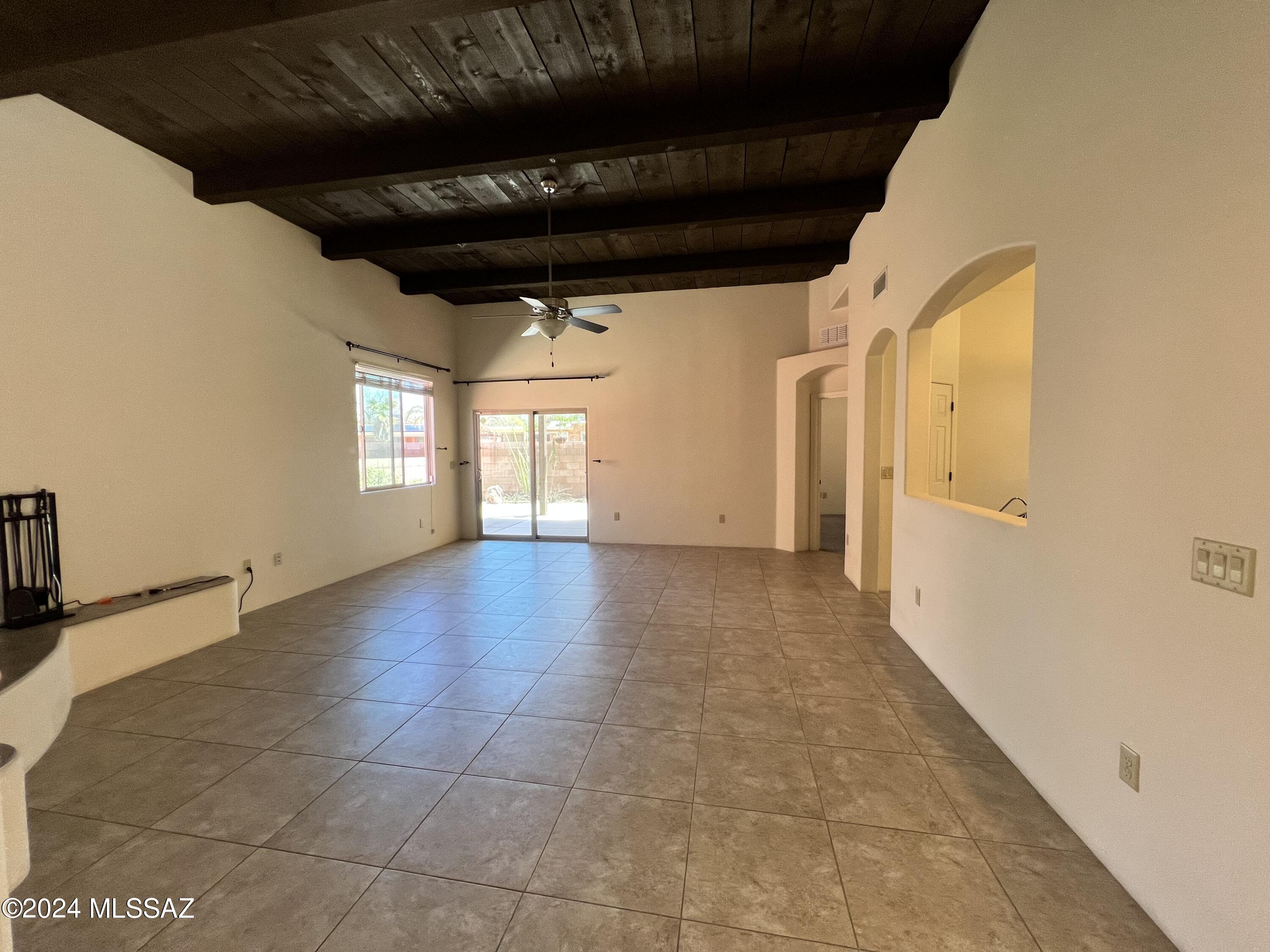 Lakeside Ridge (1-28) - Residential Lease