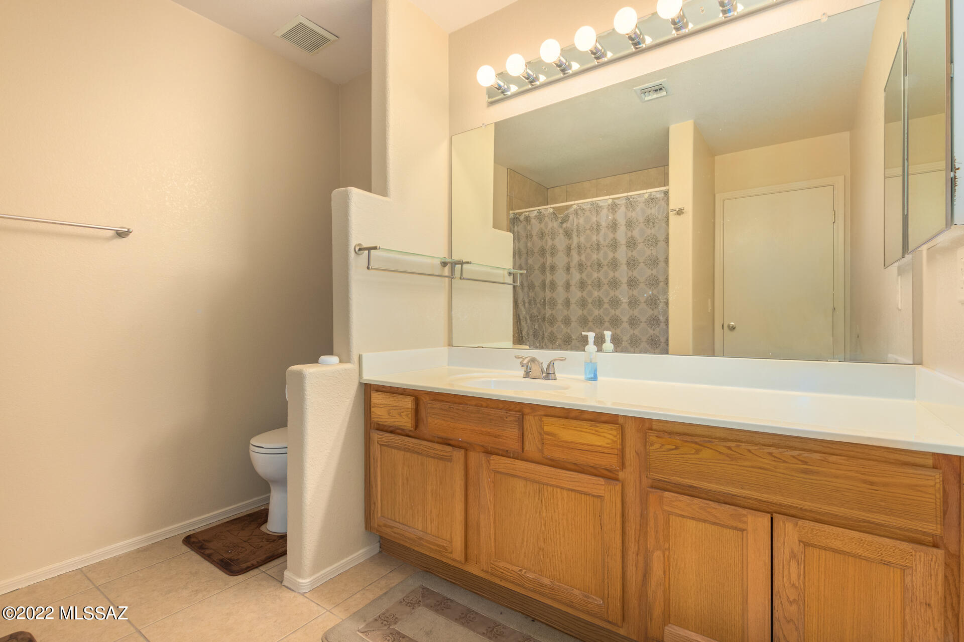 Mountain View Condos. (1-76) - Residential