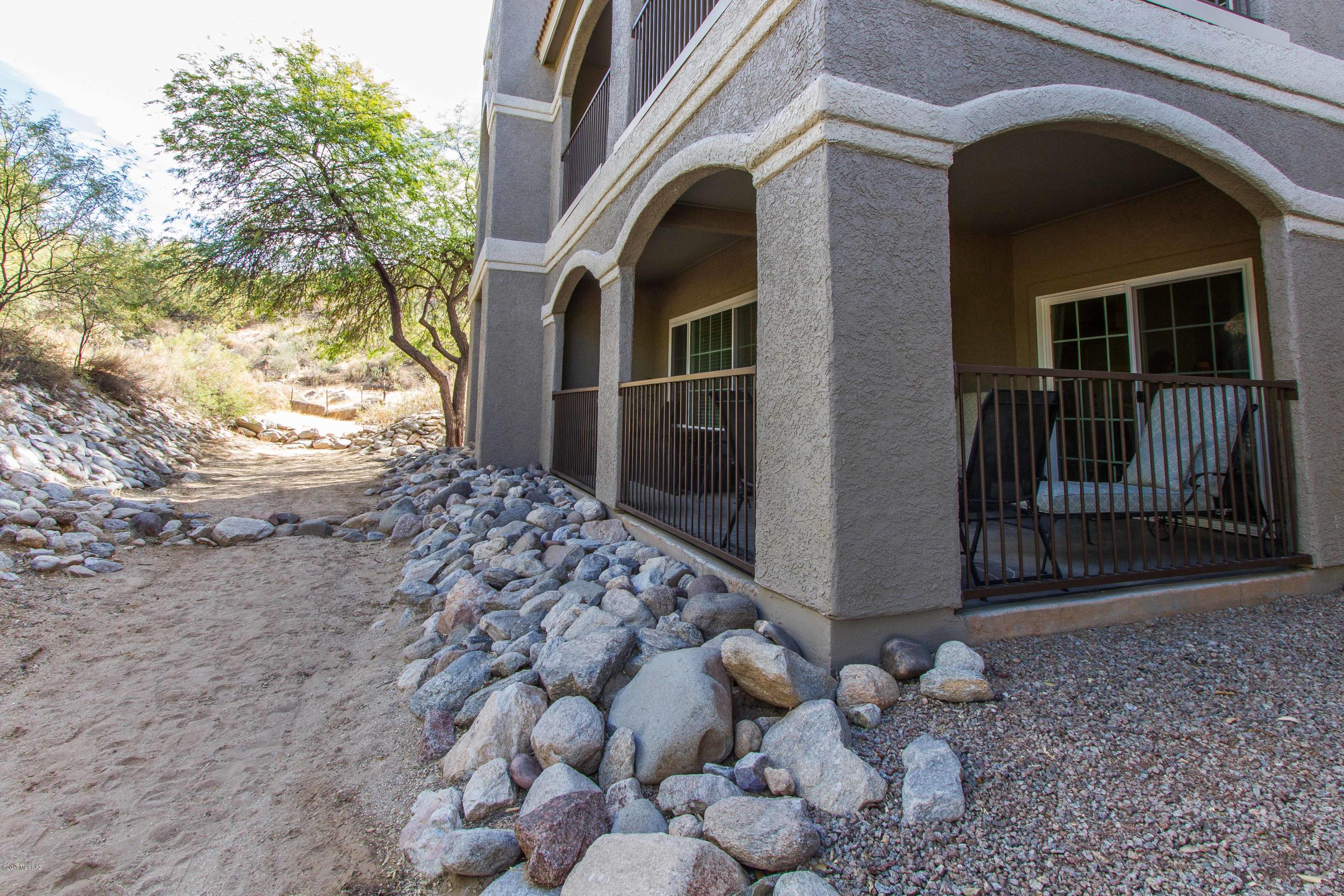 The Boulders at La Reserve Condominiums - Residential
