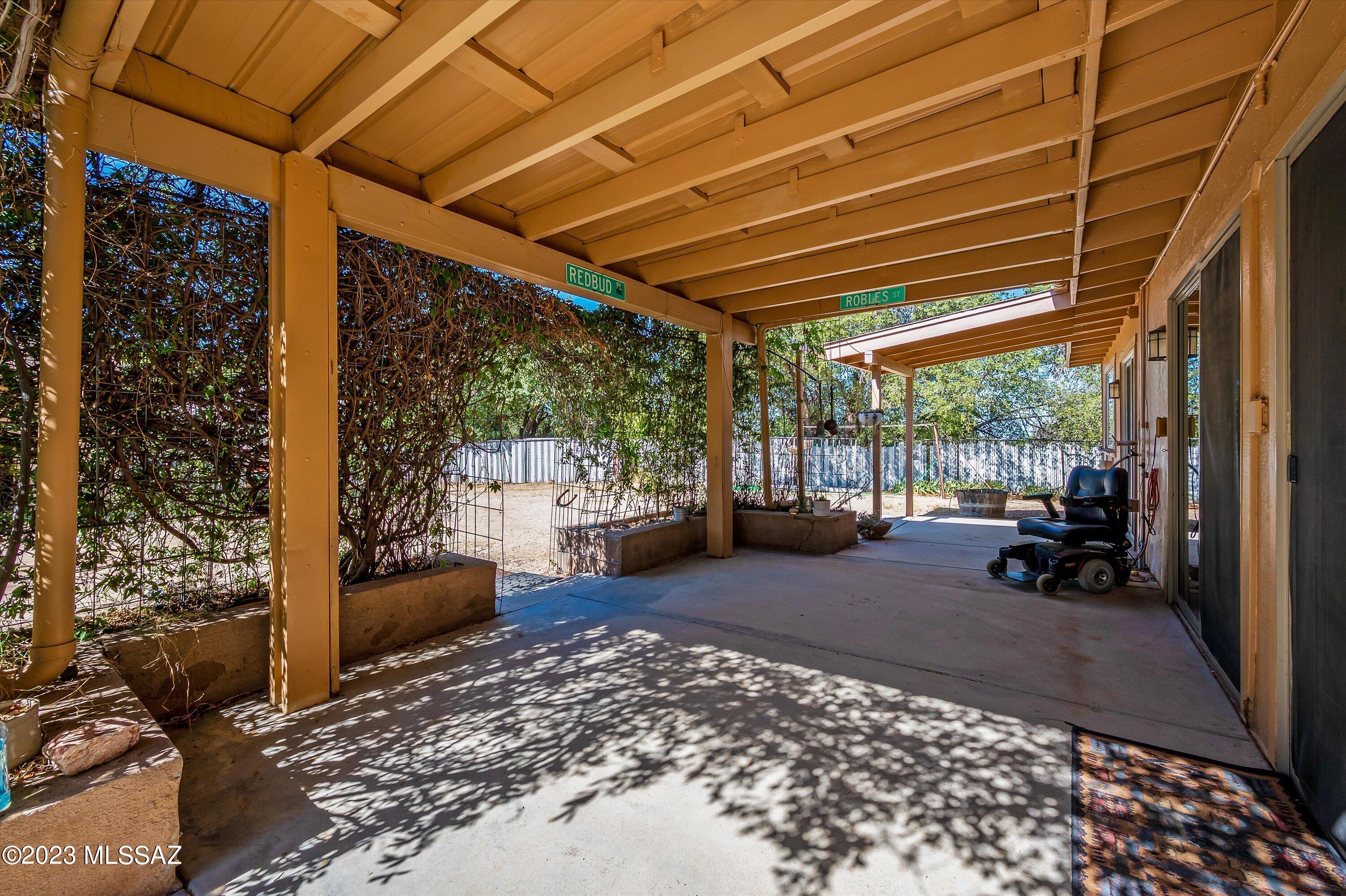 Los Robles Estates - Residential