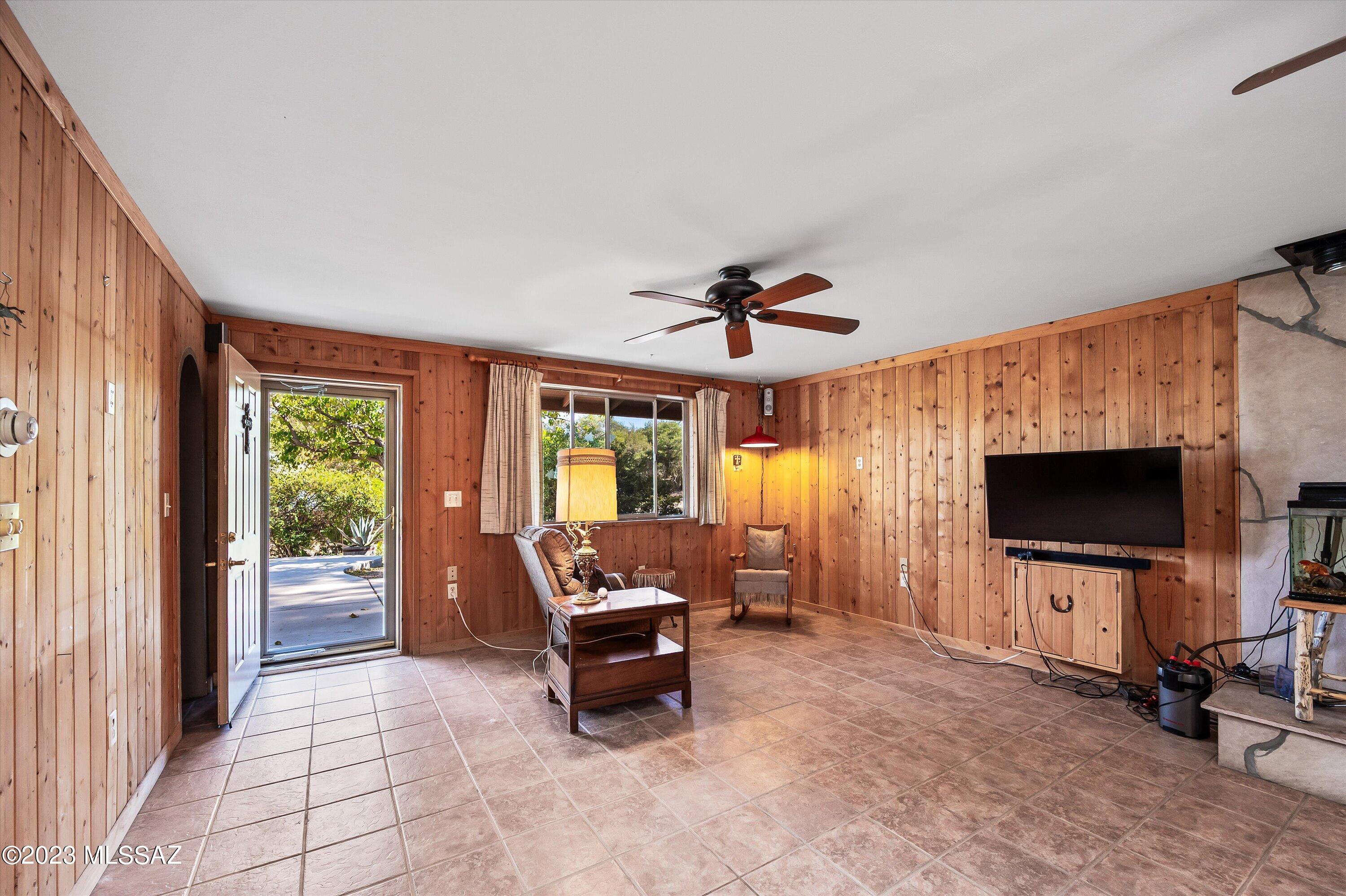 Los Robles Estates - Residential