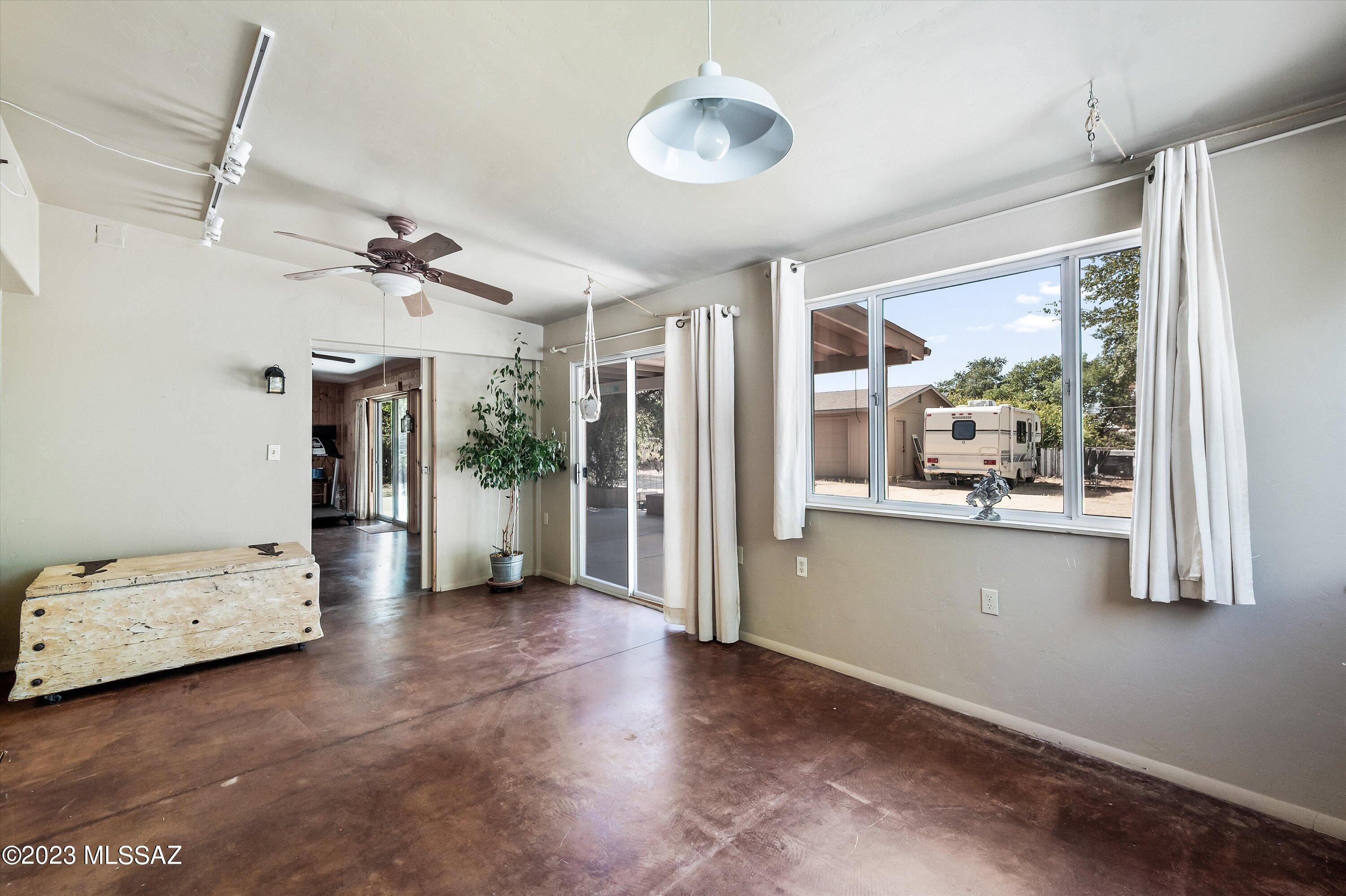 Los Robles Estates - Residential