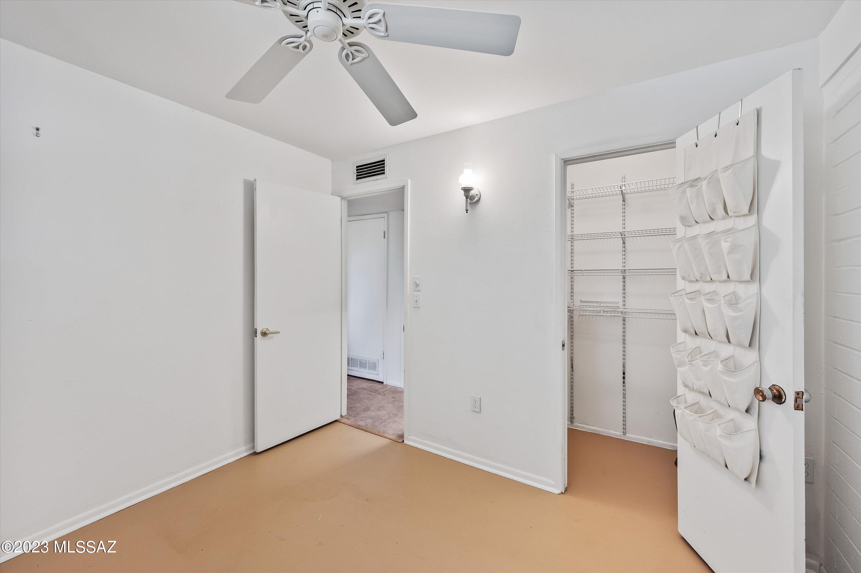 Los Robles Estates - Residential