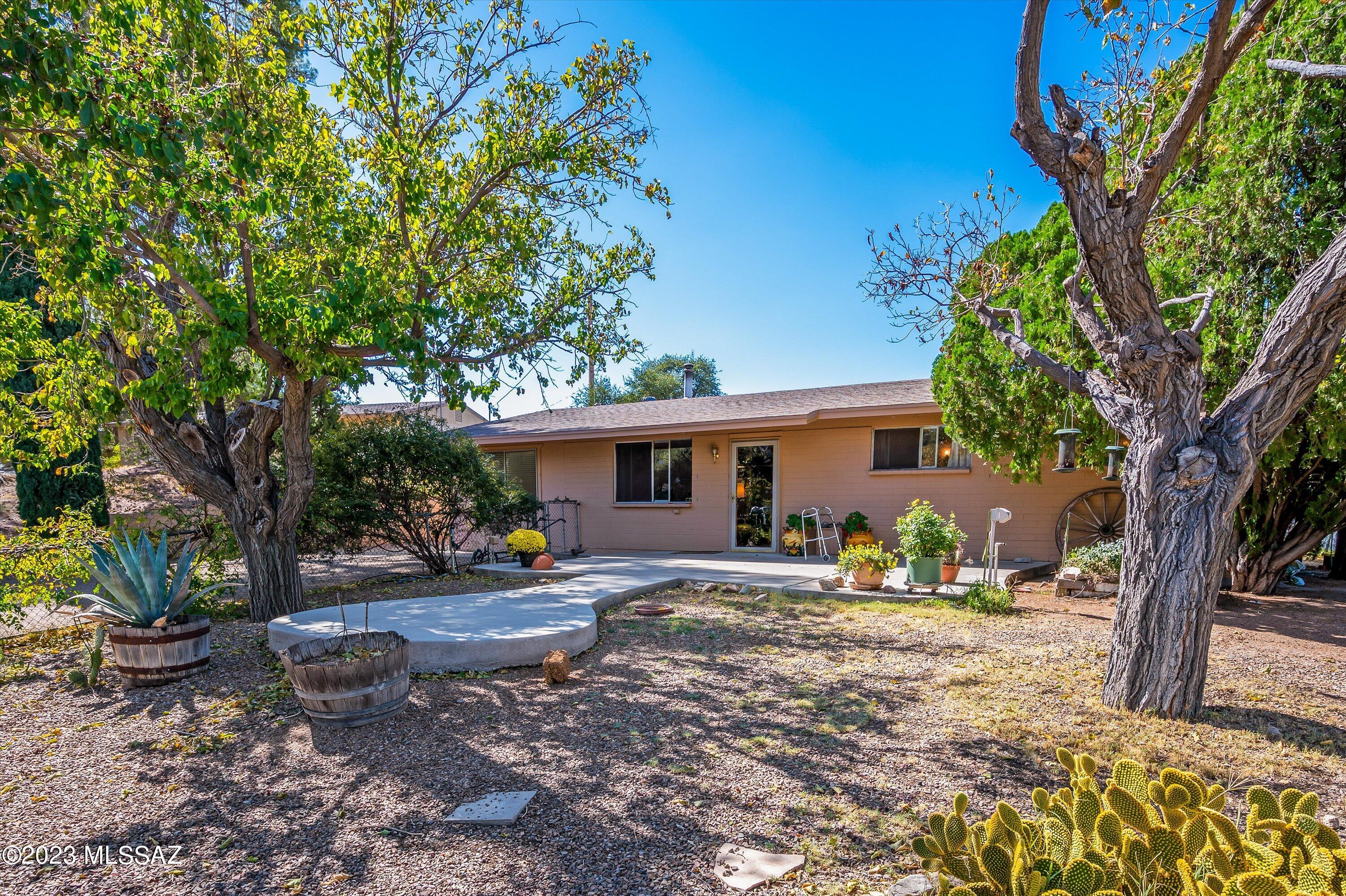 Los Robles Estates - Residential