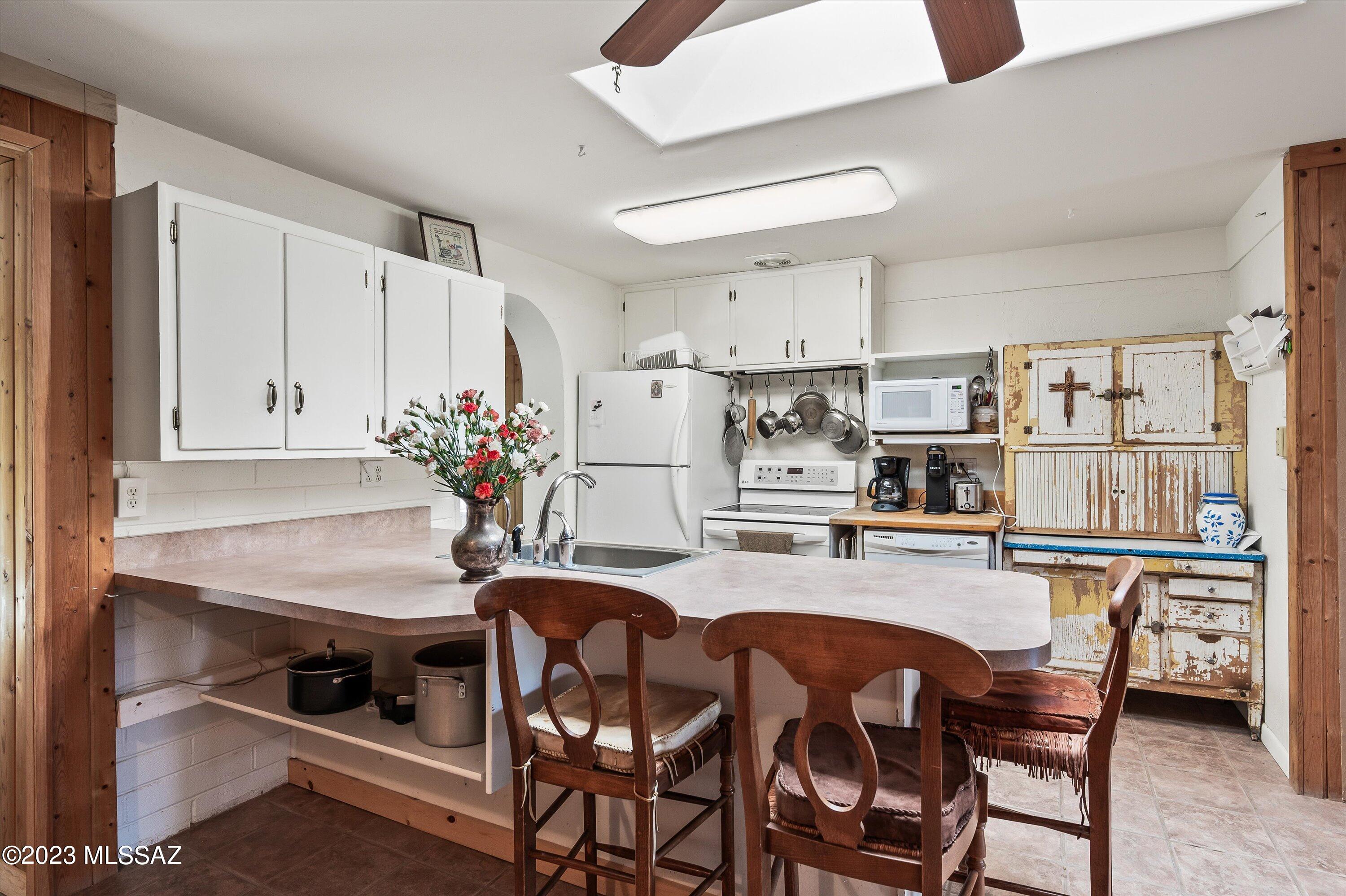 Los Robles Estates - Residential