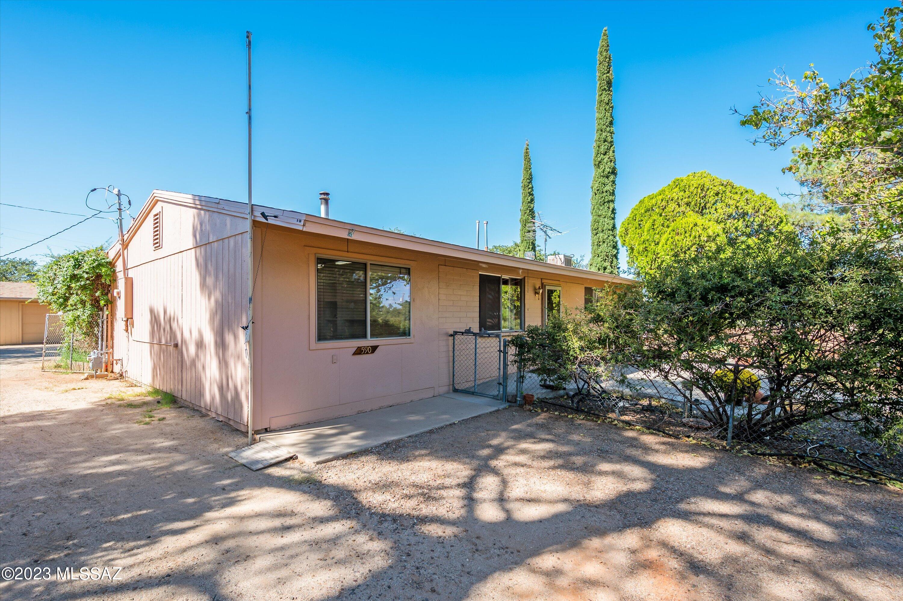Los Robles Estates - Residential