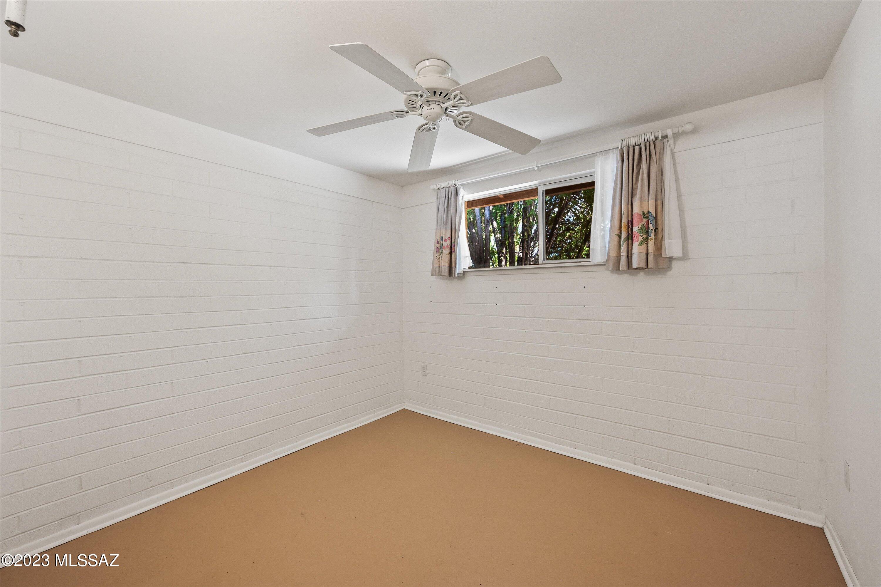 Los Robles Estates - Residential