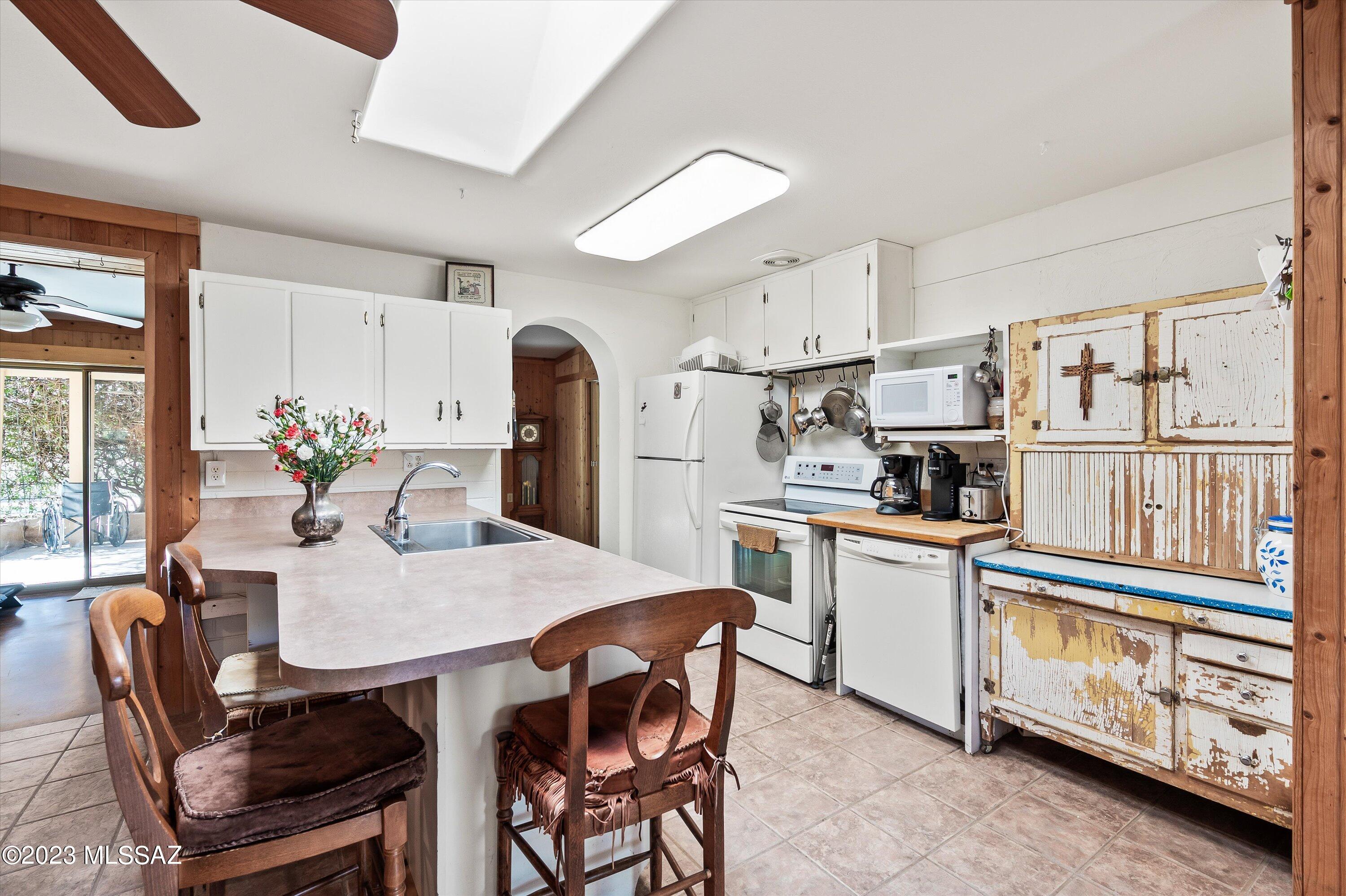 Los Robles Estates - Residential
