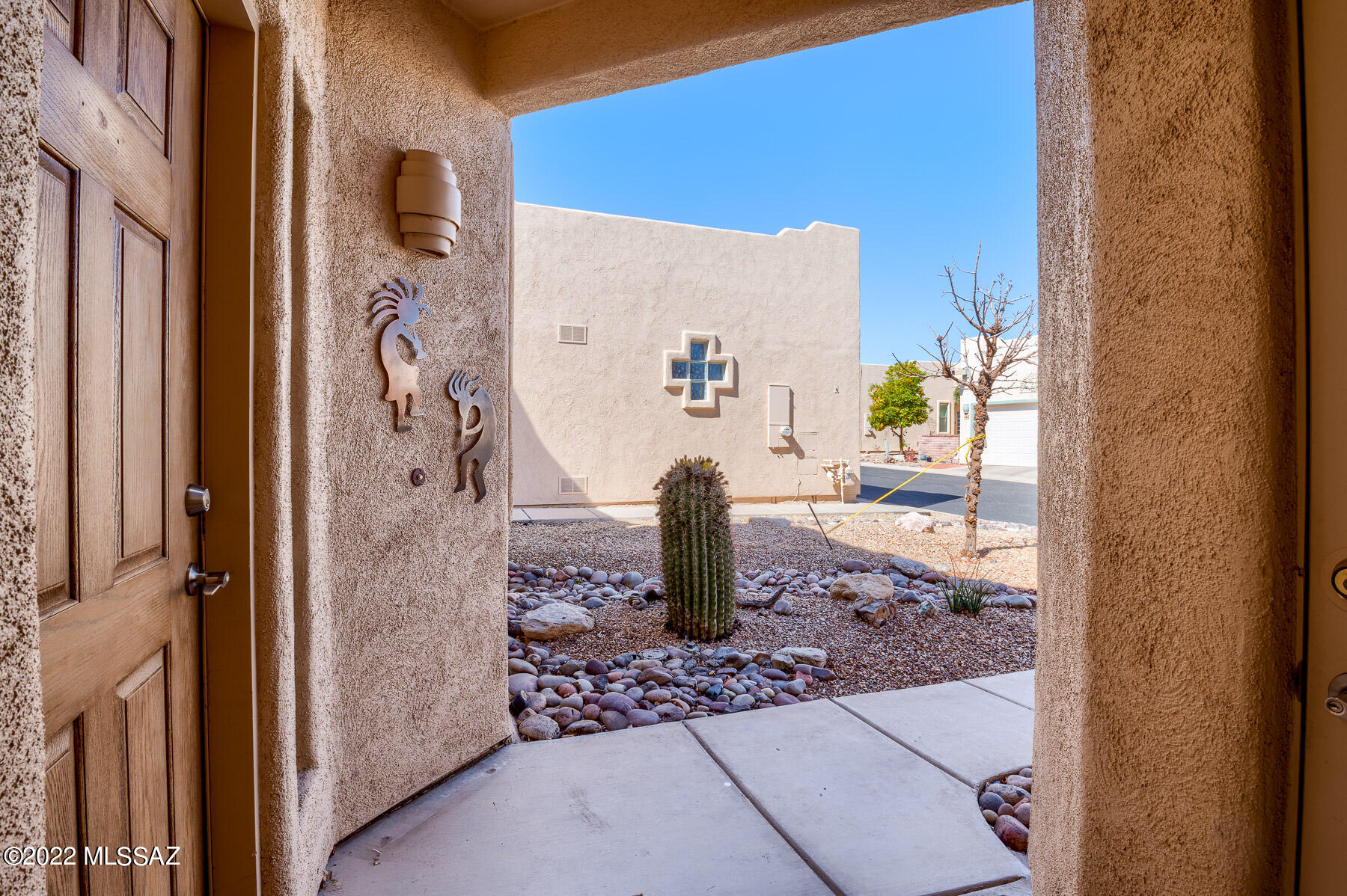This beautiful, bright, and clean 2 bed 2 bath townhouse has been lovingly maintained. Newly updated with fresh paint throughout, porcelain wood plank tiles, no carpet, new kitchen sink , disposal, and newer hot water heater. This great community in Canyon View Estates has its own clubhouse, pool, spa, fitness center, shuffleboard courts, picnic area and ample activities. Make this house your home!