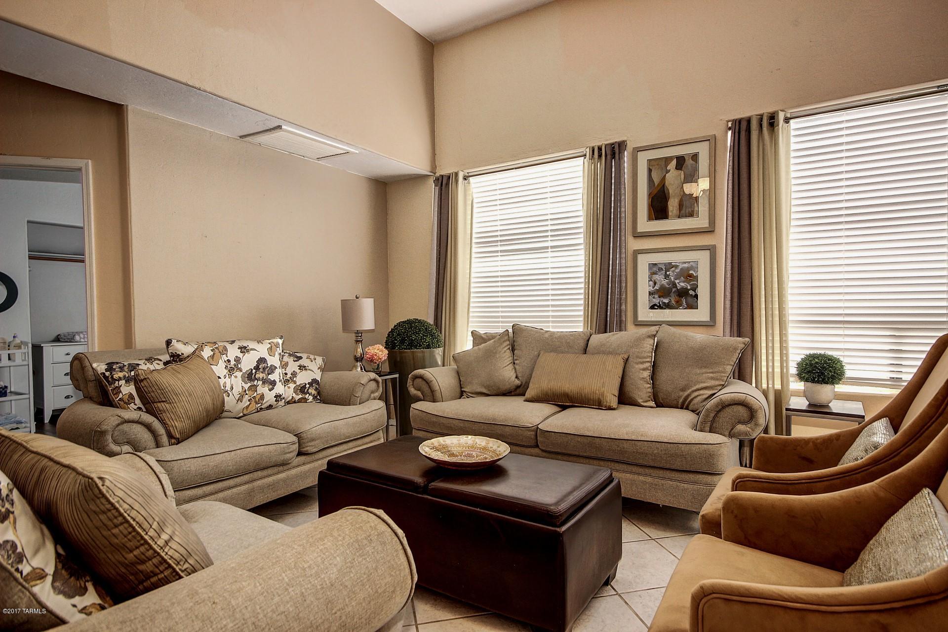 Saddleback Place (1-7) - Residential