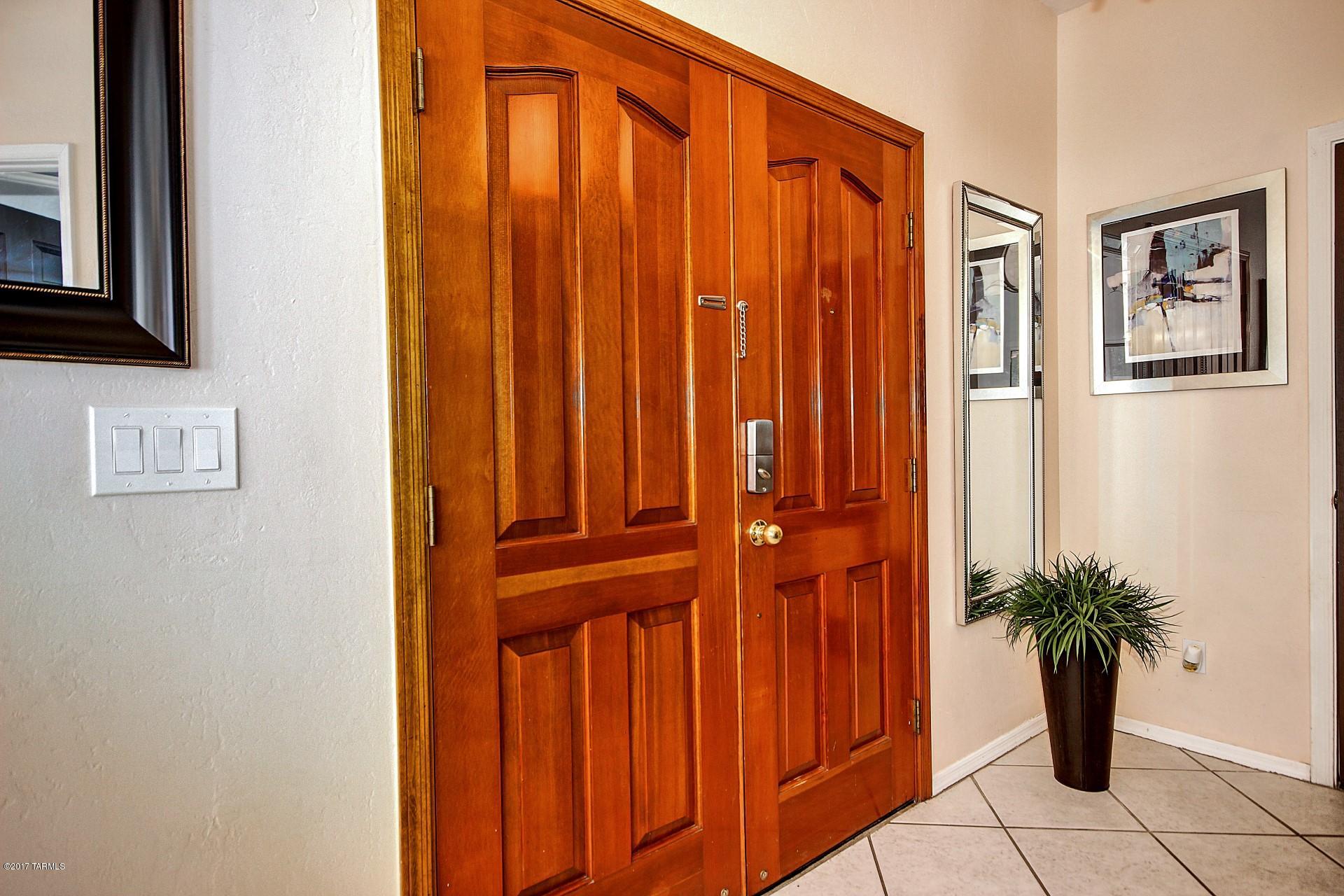 Saddleback Place (1-7) - Residential