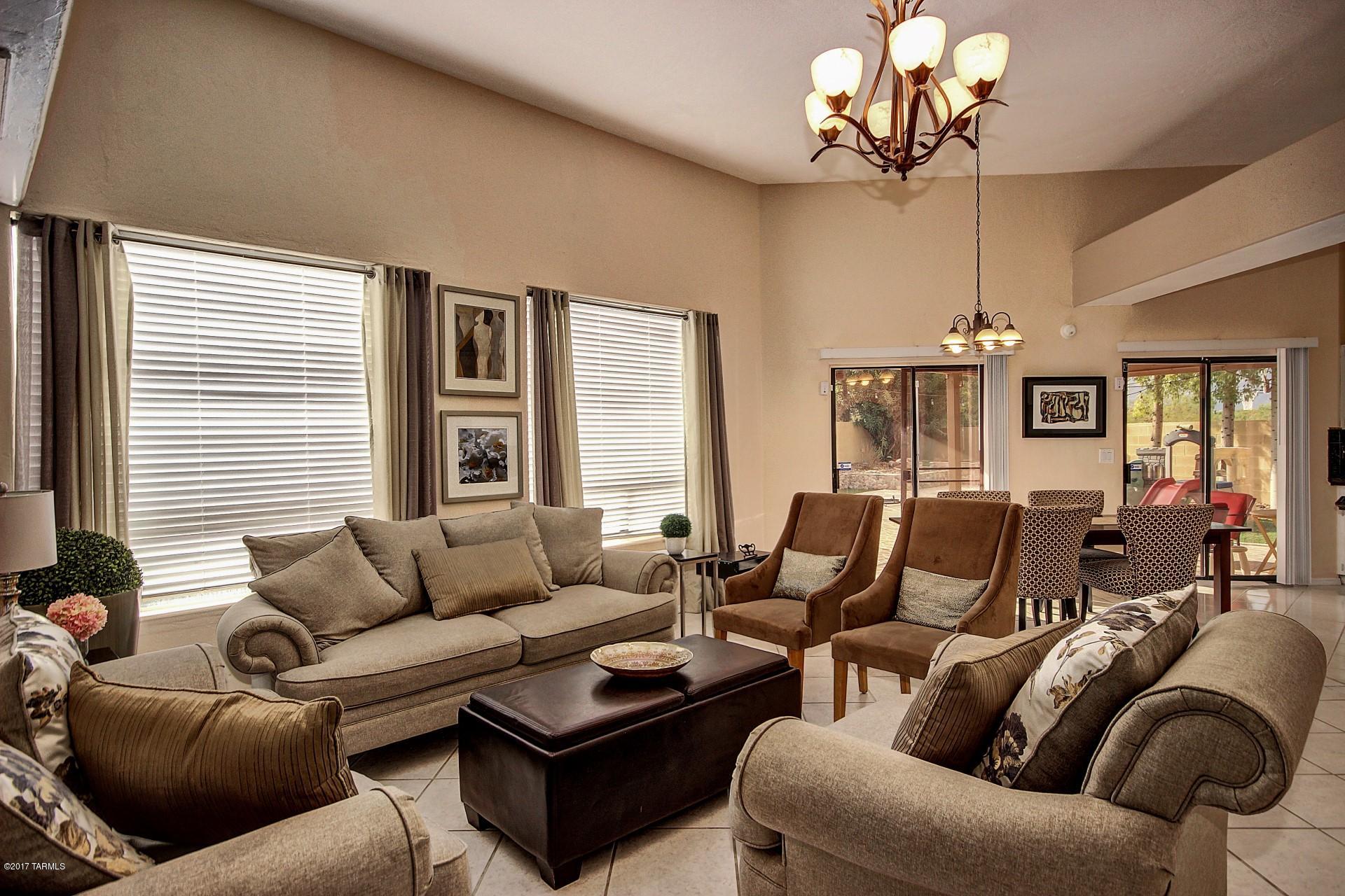 Saddleback Place (1-7) - Residential