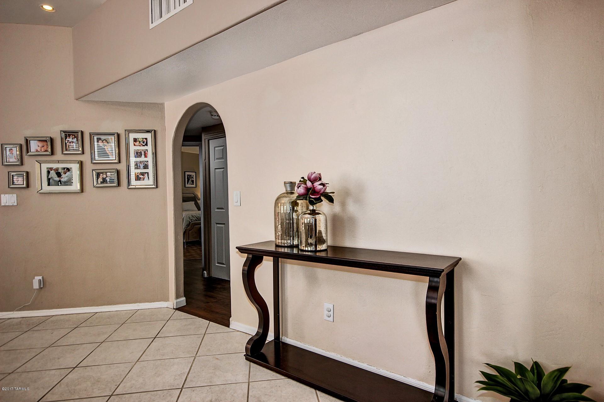 Saddleback Place (1-7) - Residential