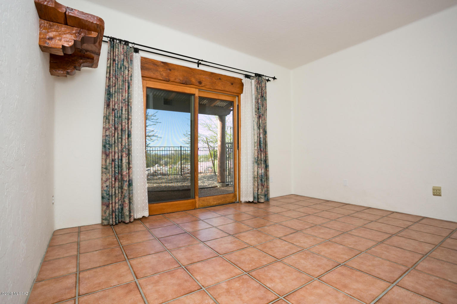 La Cholla Airpark - Residential