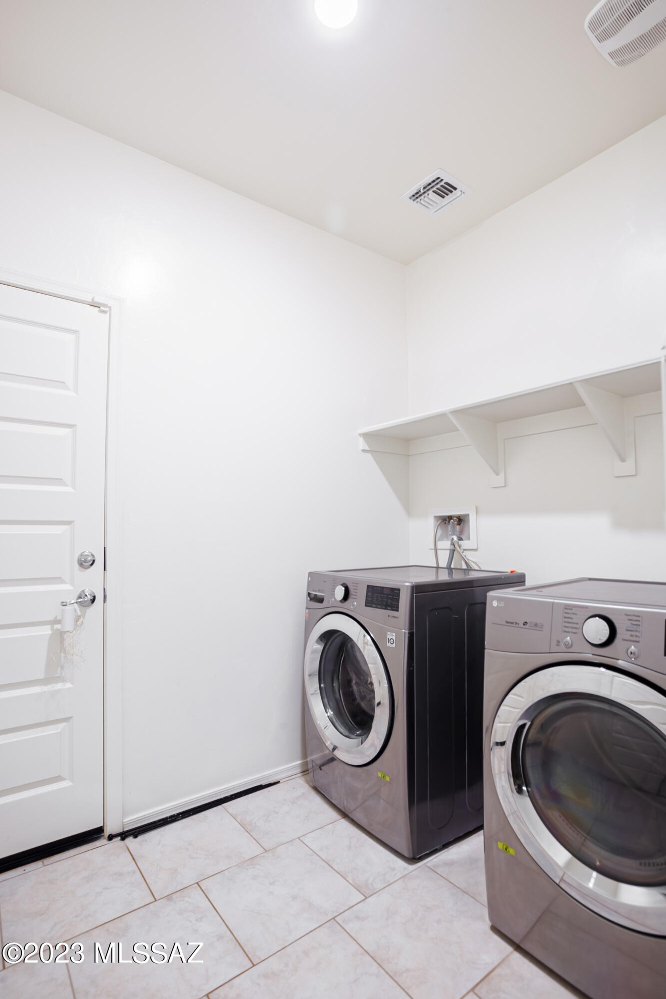 Saguaro Bloom SQ20180540069 - Residential