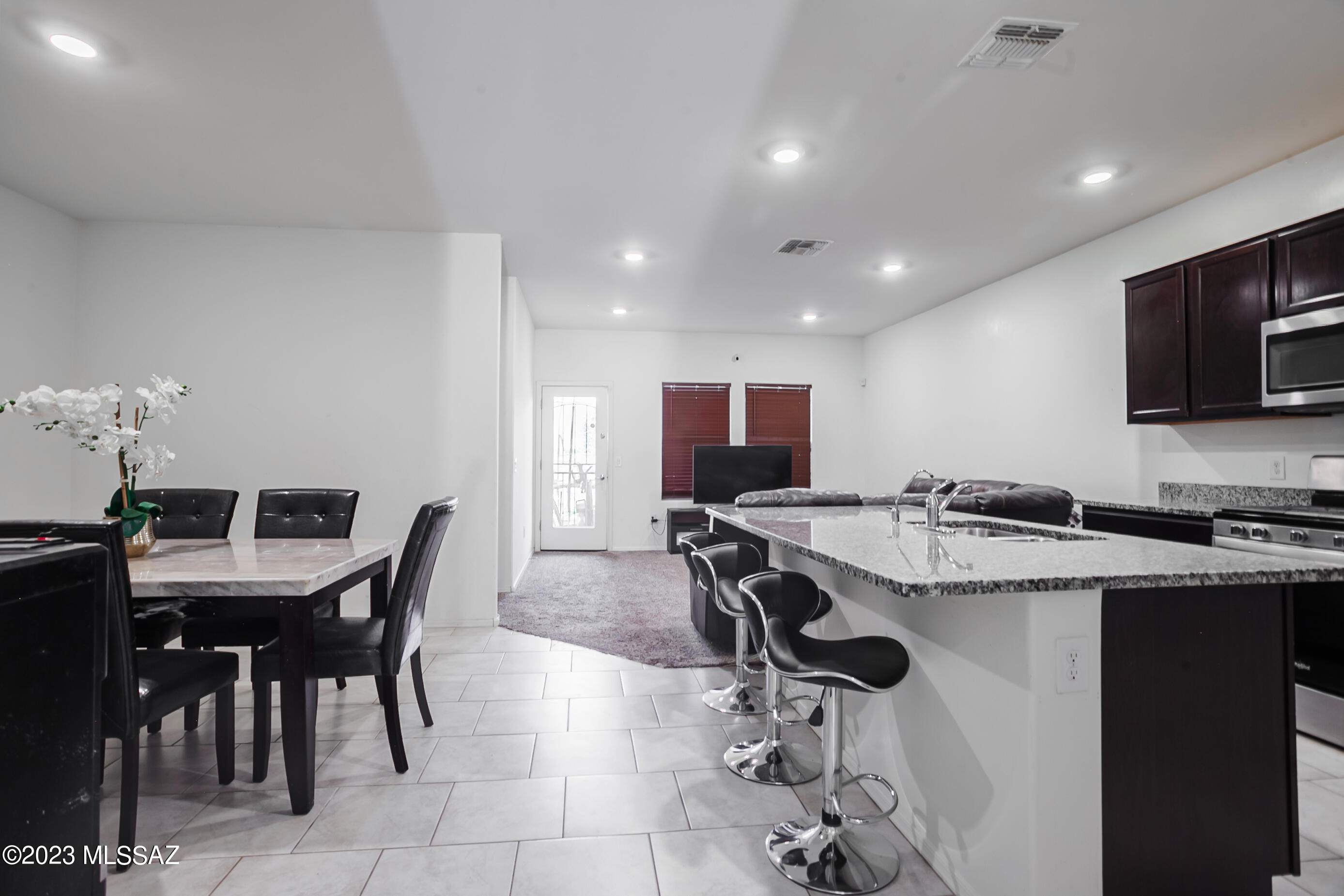 Saguaro Bloom SQ20180540069 - Residential