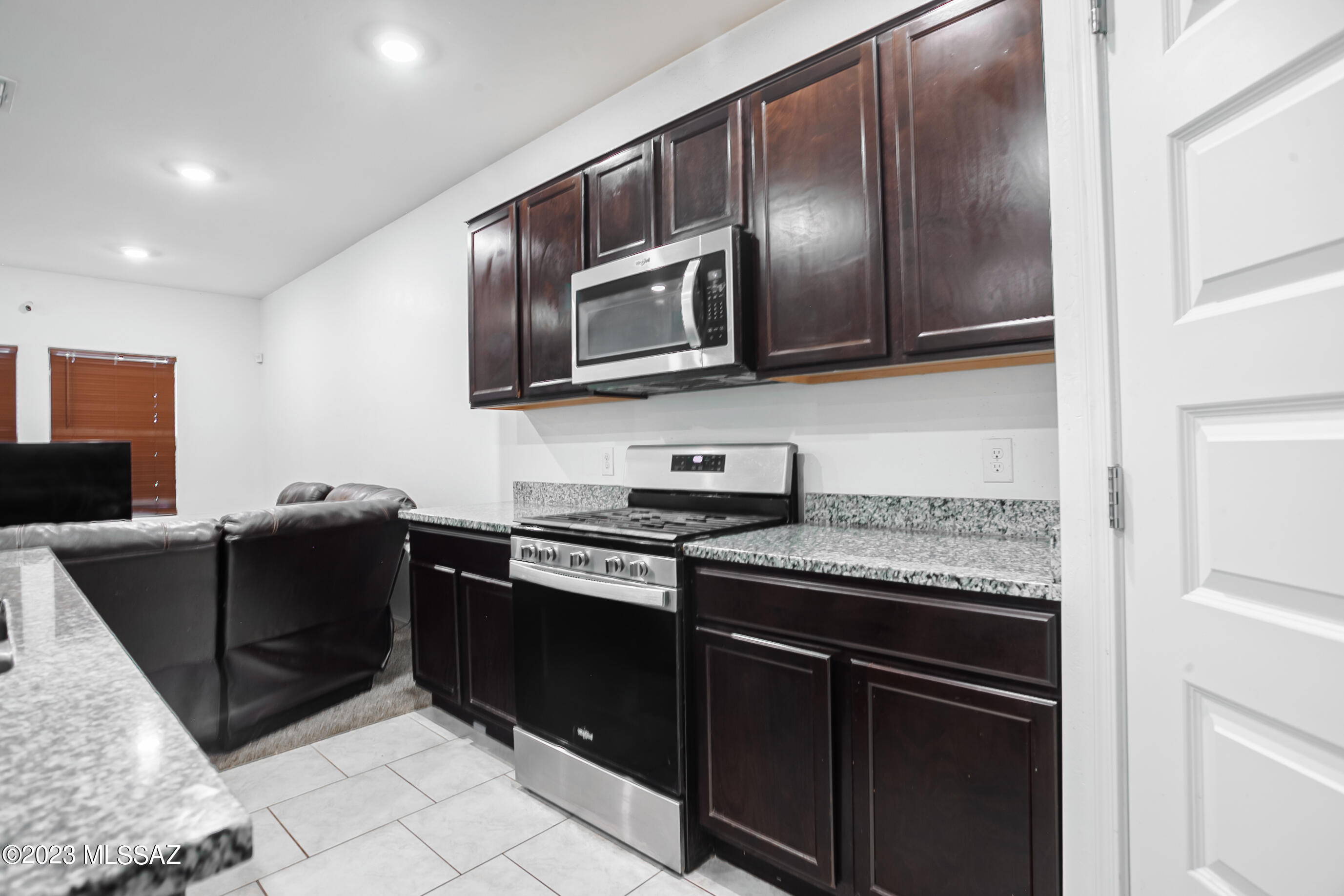 Saguaro Bloom SQ20180540069 - Residential