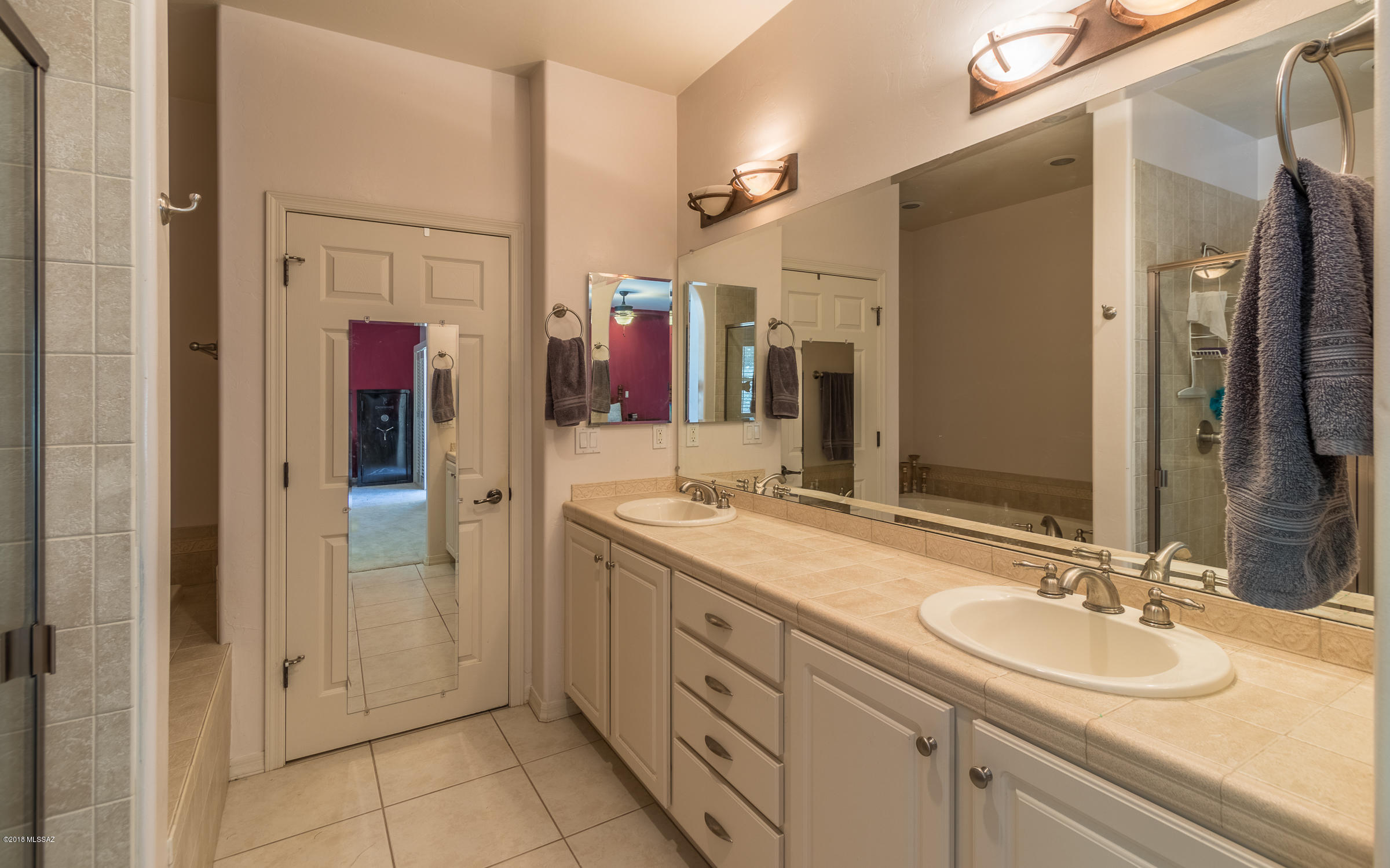 New Tucson Unit NO. 30 - Residential