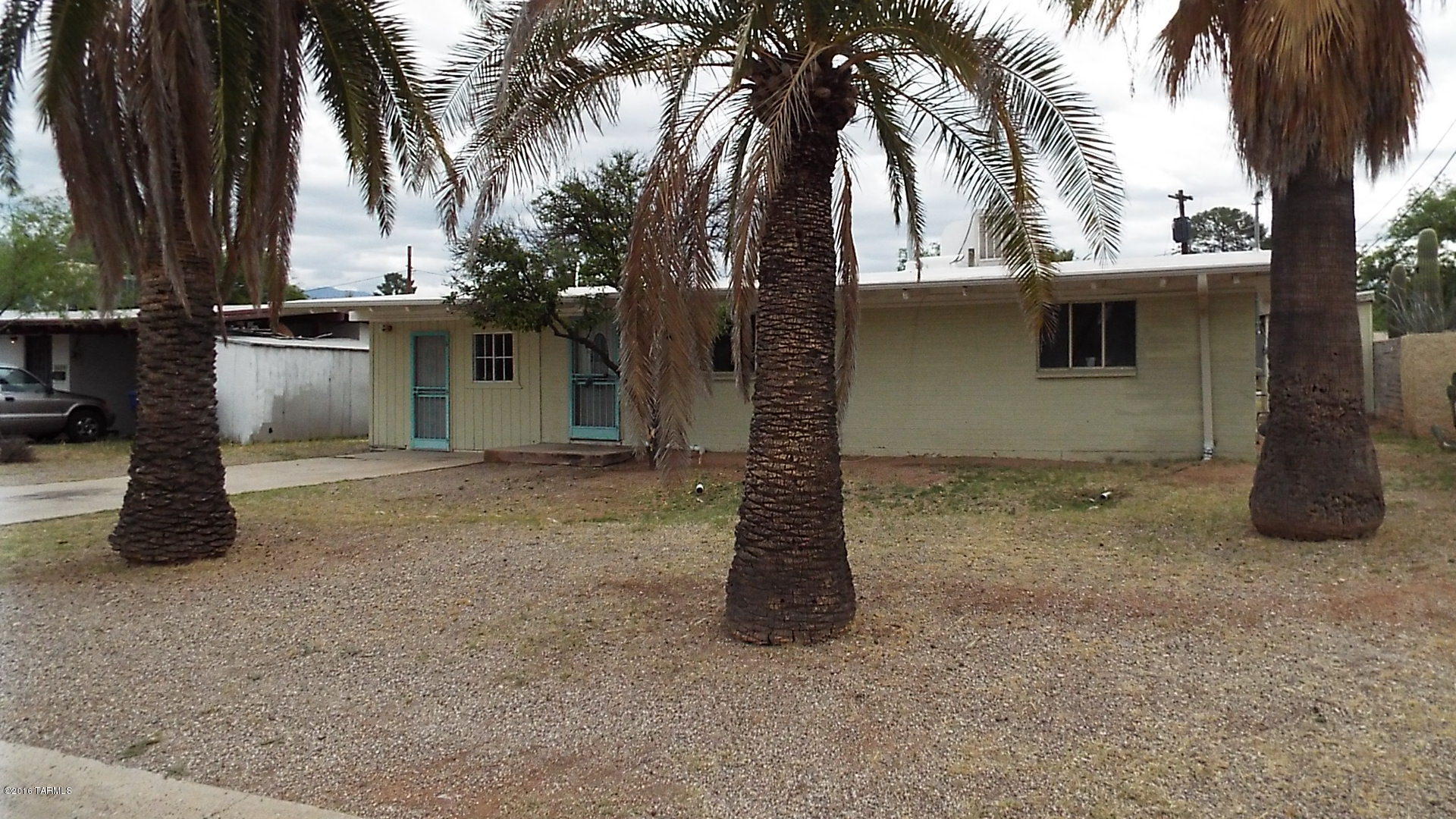 Excellent price on a 2 bedroom PLUS ATTACHED GUEST QUARTERS. The guest quarters has its own entrance and a kitchen/bathroom. Huge back yard with a small detached workshop. Wonderful value! Attention all First Time Buyers: complete the HomePath Ready Buyer Home Ownership Course and attach the certificate to the offer and request up to 3% closing cost assistance. Restrictions apply.