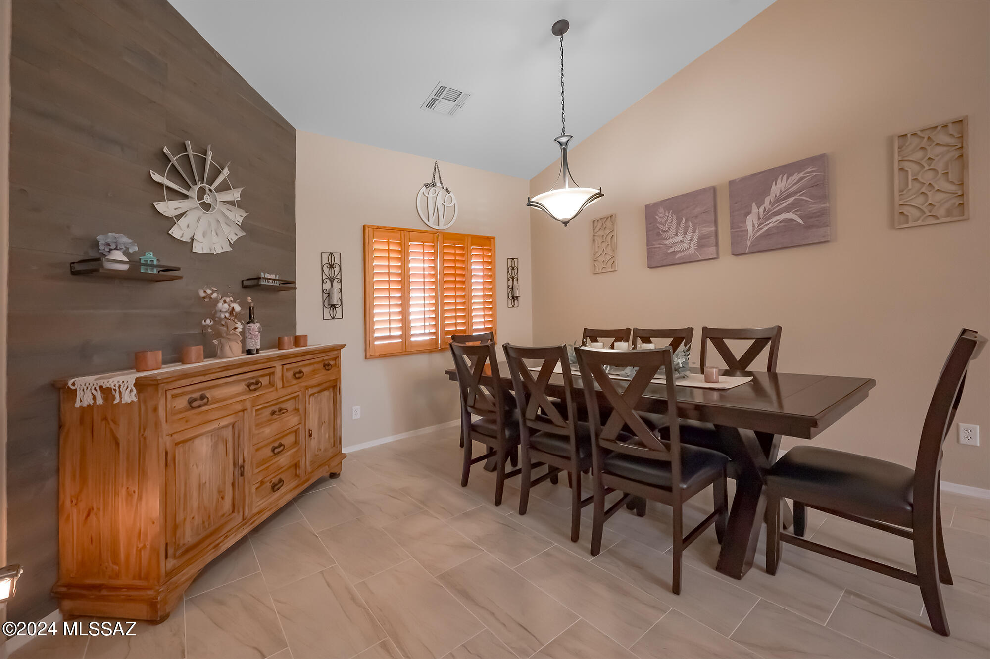Hacienda Del Oro (1-78) - Residential