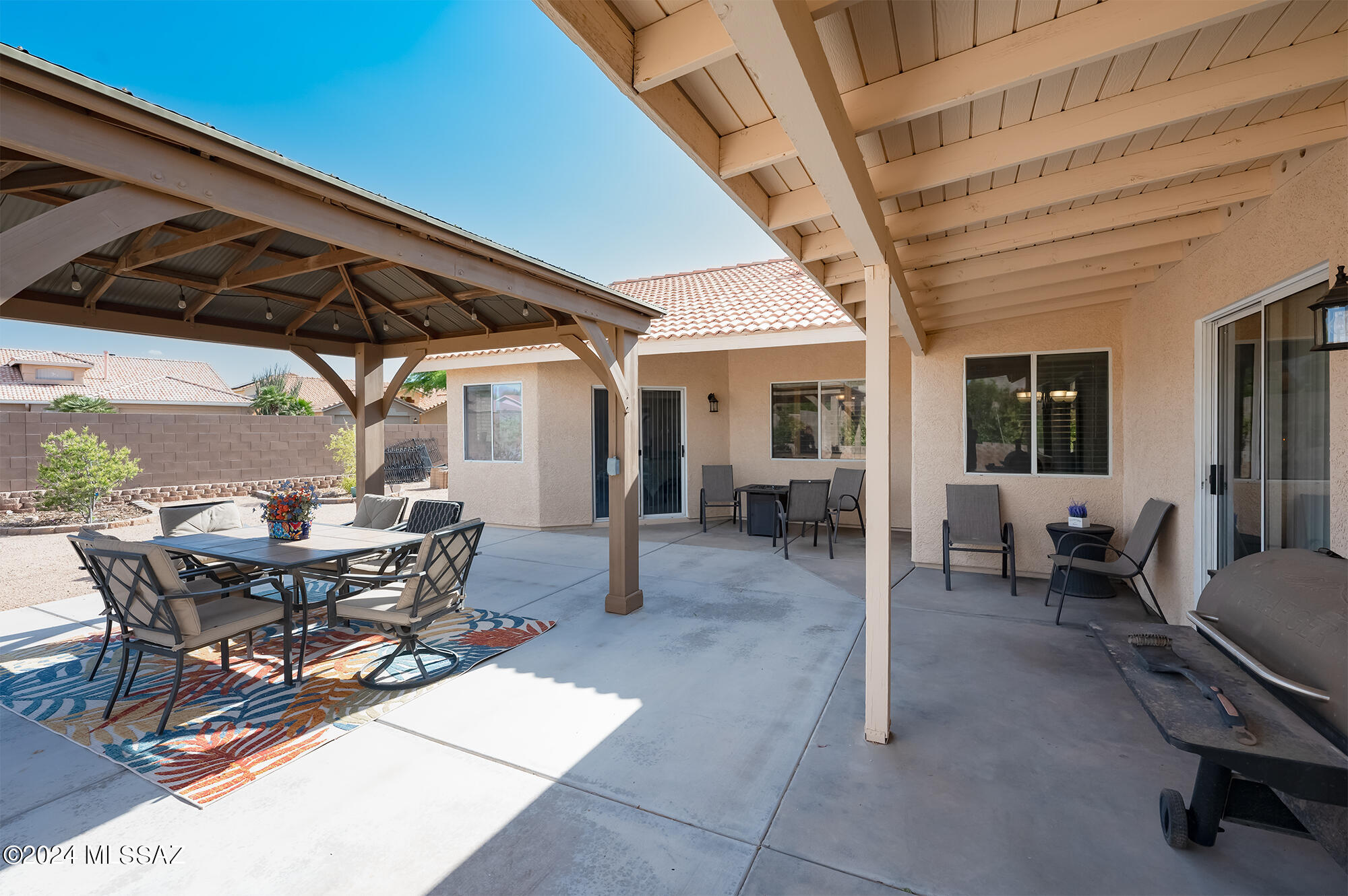 Hacienda Del Oro (1-78) - Residential